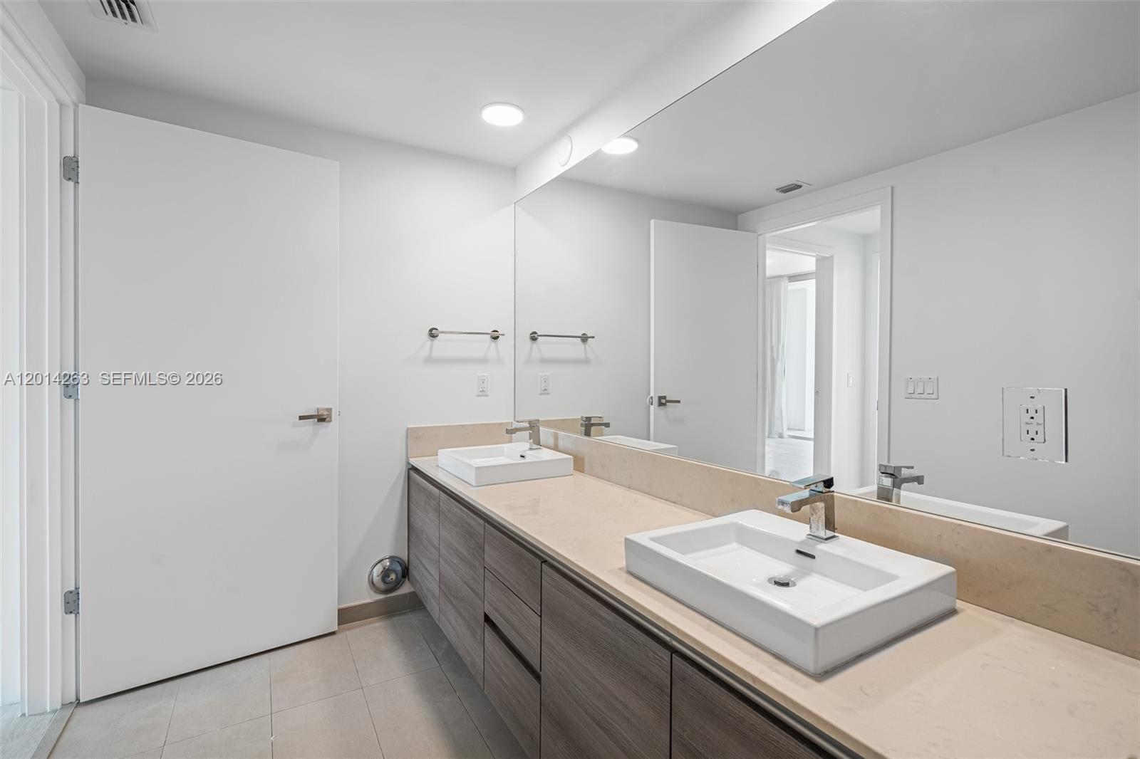 1080 Brickell Ave #2606, Miami FL 33131
