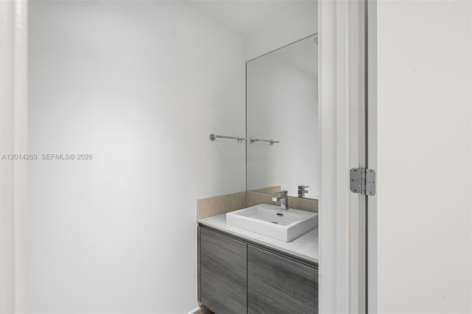 1080 Brickell Ave #2606, Miami FL 33131