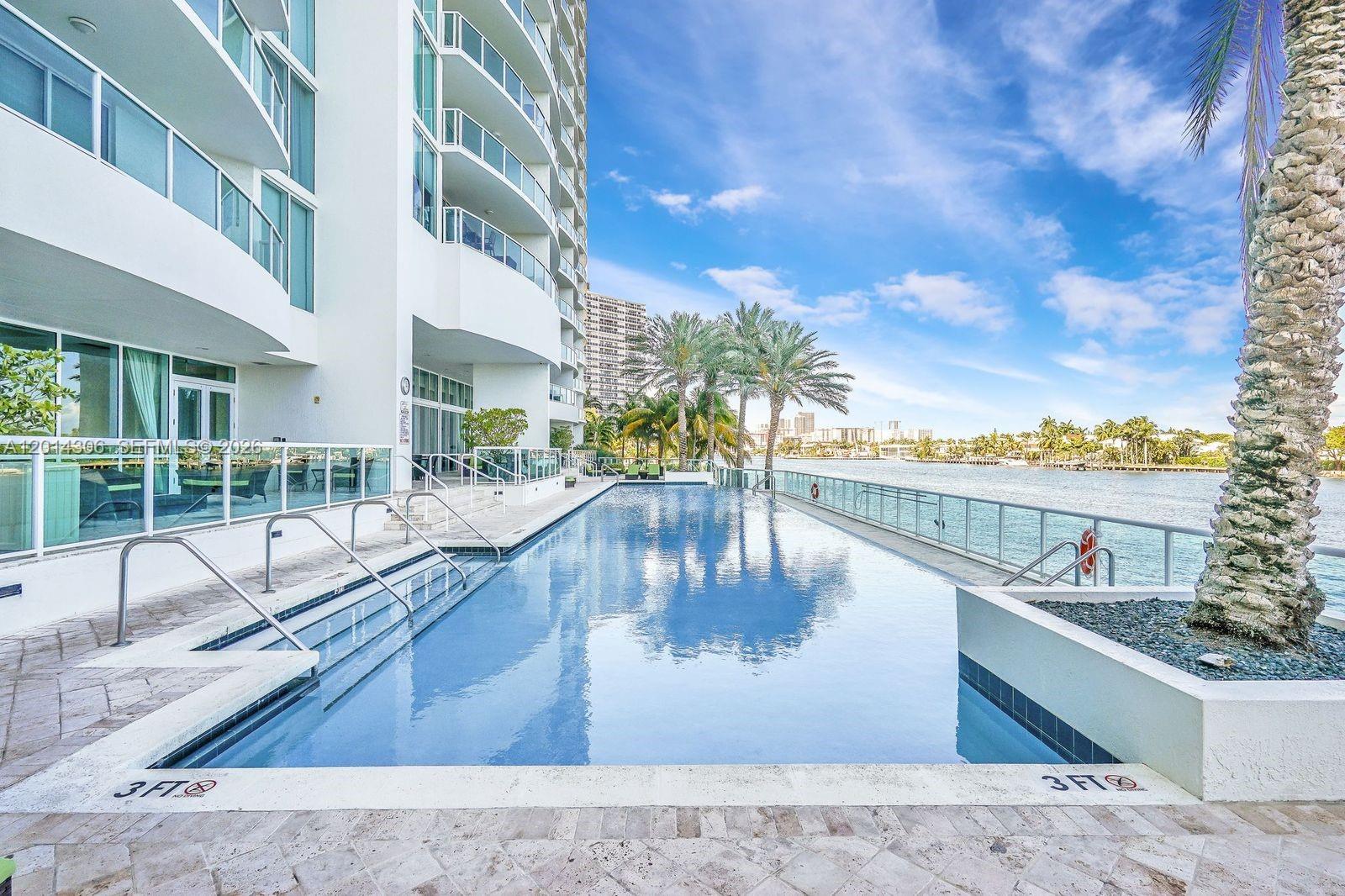 20201 E Country Club Dr #1408, Aventura FL 33180