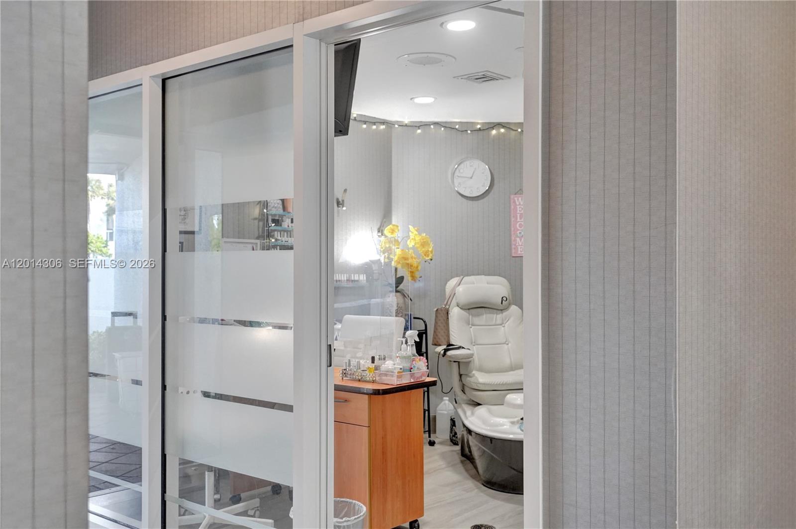 20201 E Country Club Dr #1408, Aventura FL 33180