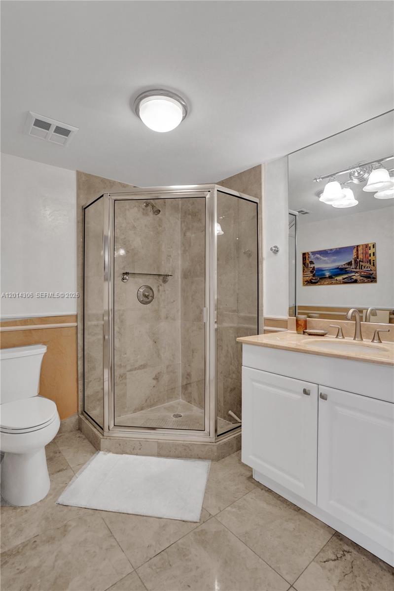20201 E Country Club Dr #1408, Aventura FL 33180