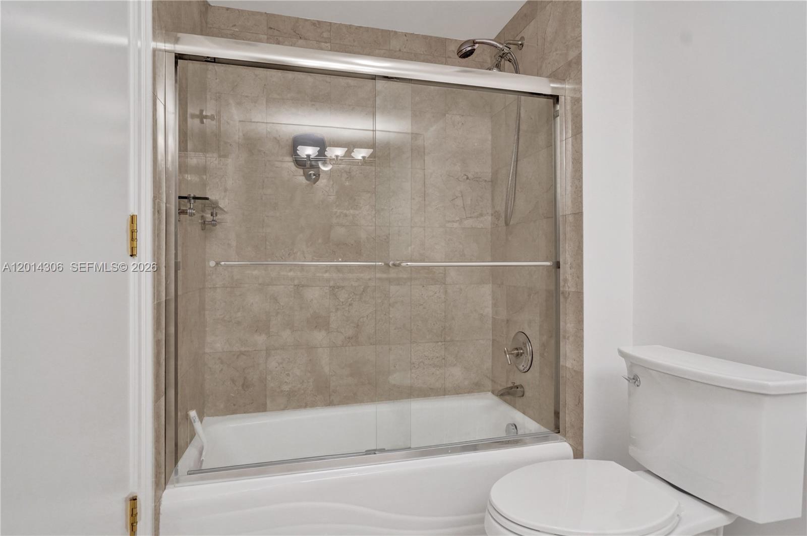 20201 E Country Club Dr #1408, Aventura FL 33180