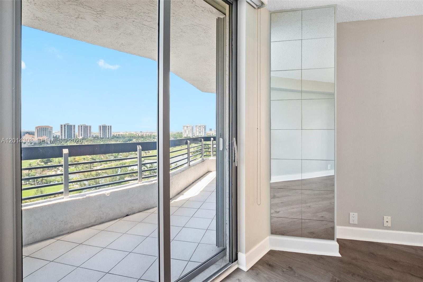 3400 NE 192nd St #1707, Aventura FL 33180