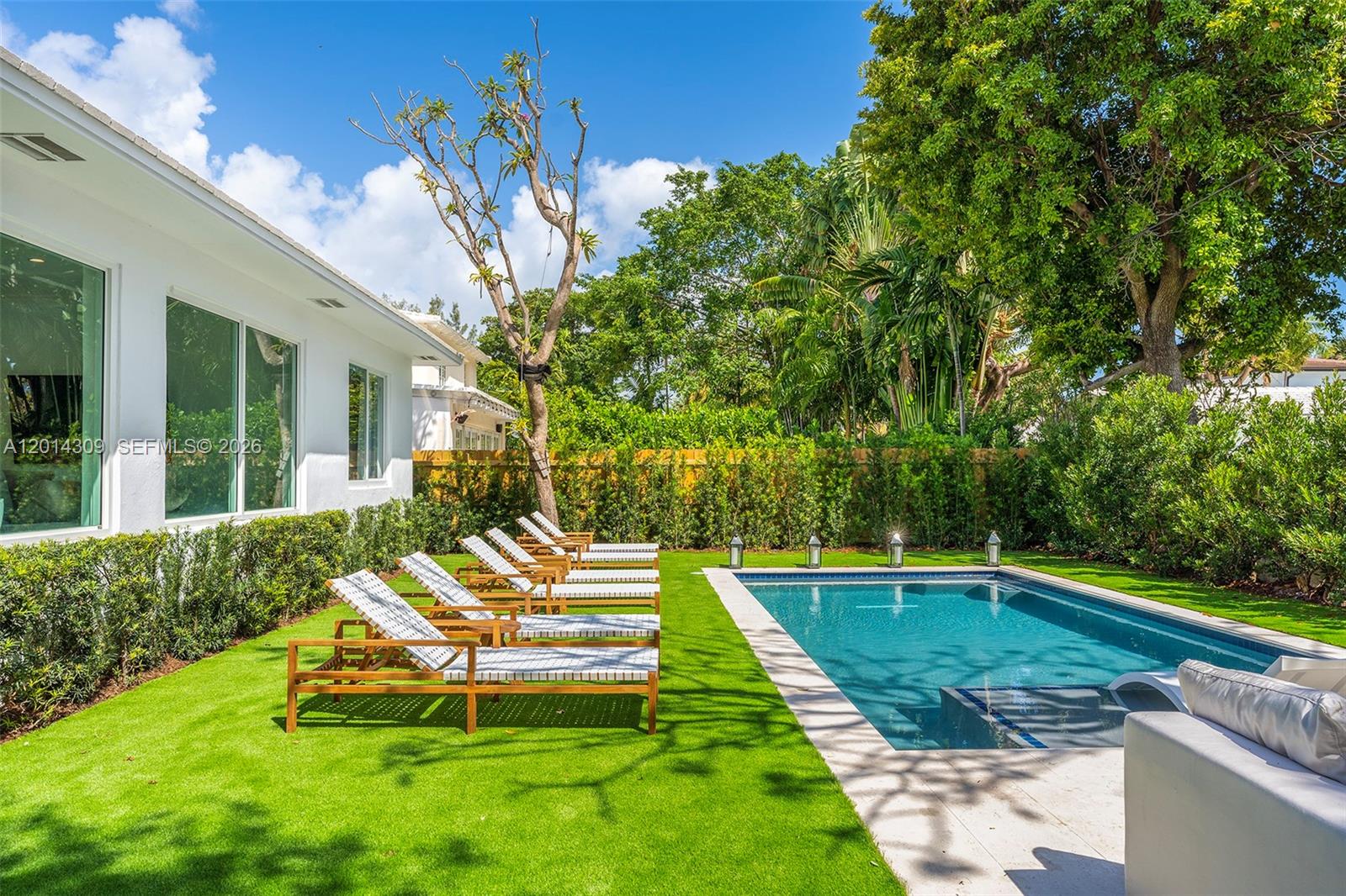 6145 La Gorce Dr, Miami Beach FL 33140