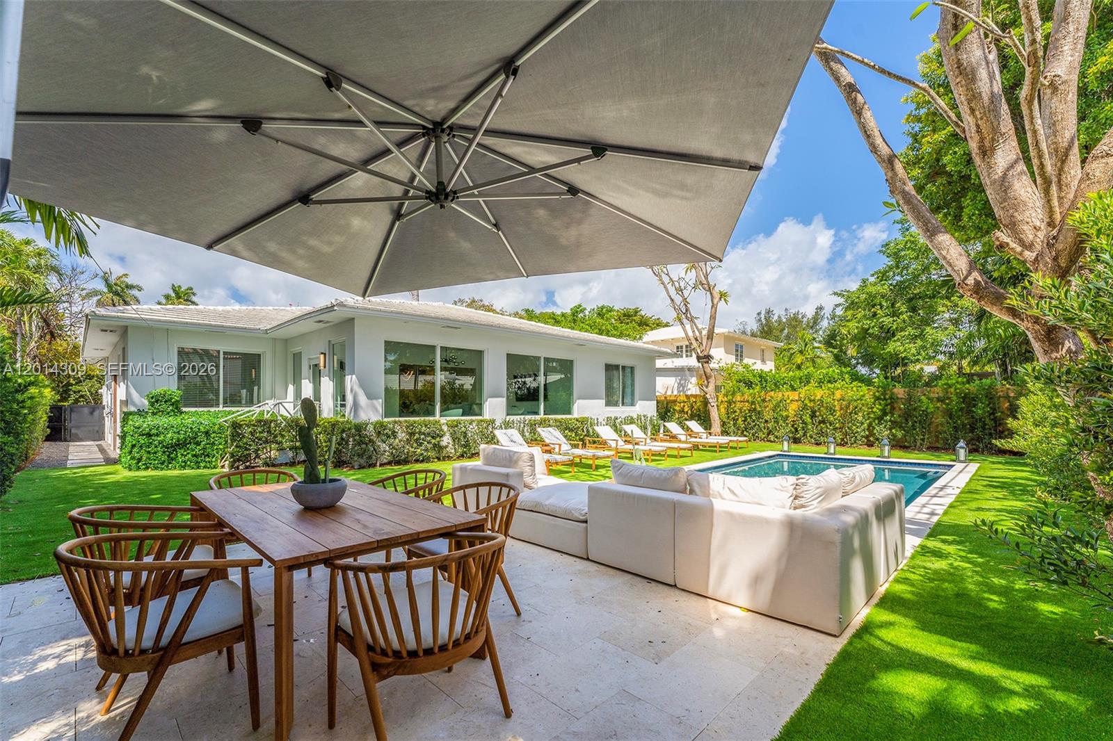 6145 La Gorce Dr, Miami Beach FL 33140