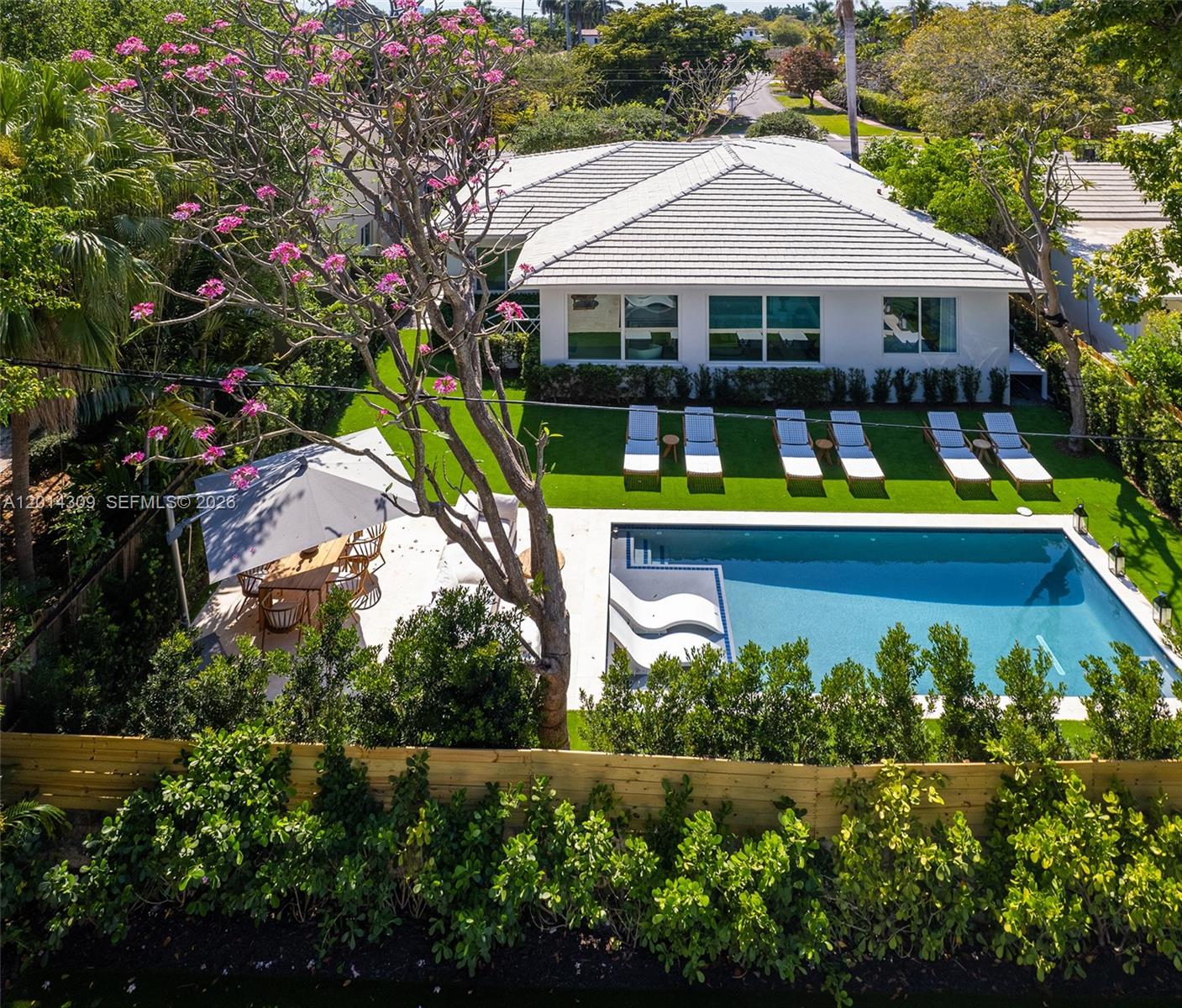 6145 La Gorce Dr, Miami Beach FL 33140