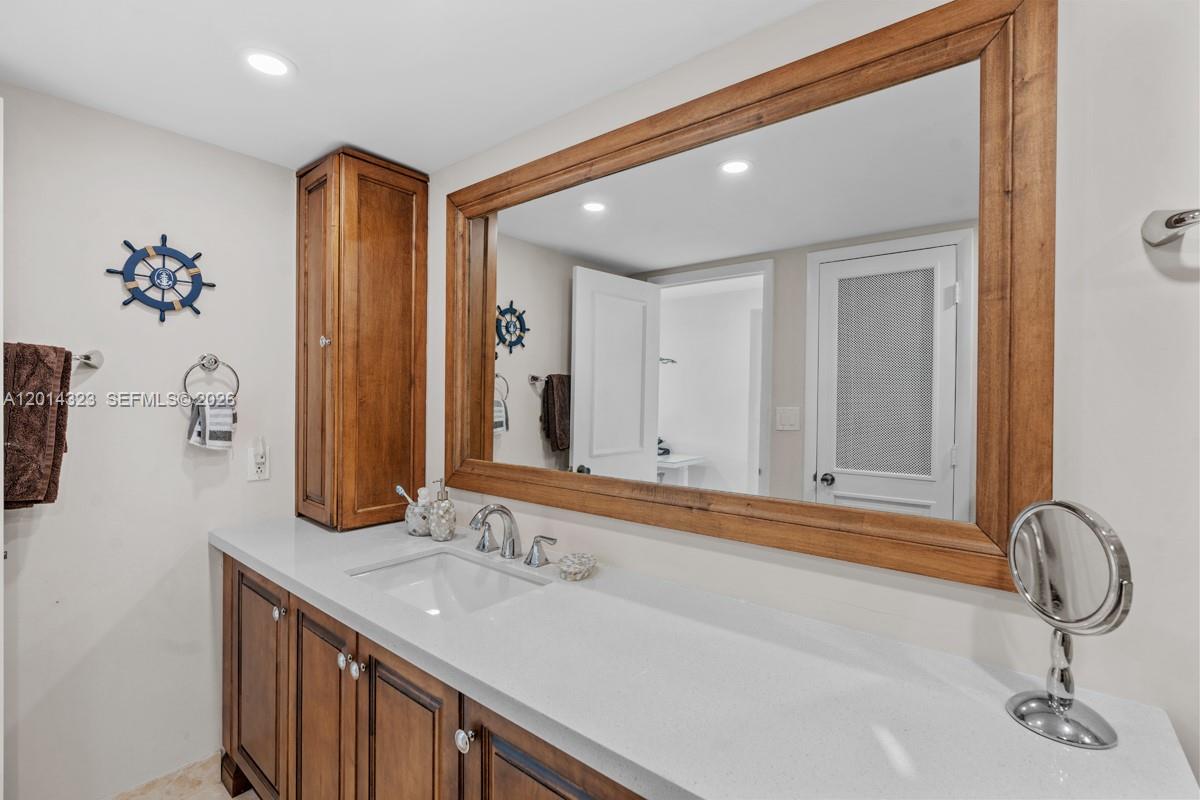 2100 S Ocean Ln #1704, Fort Lauderdale FL 33316