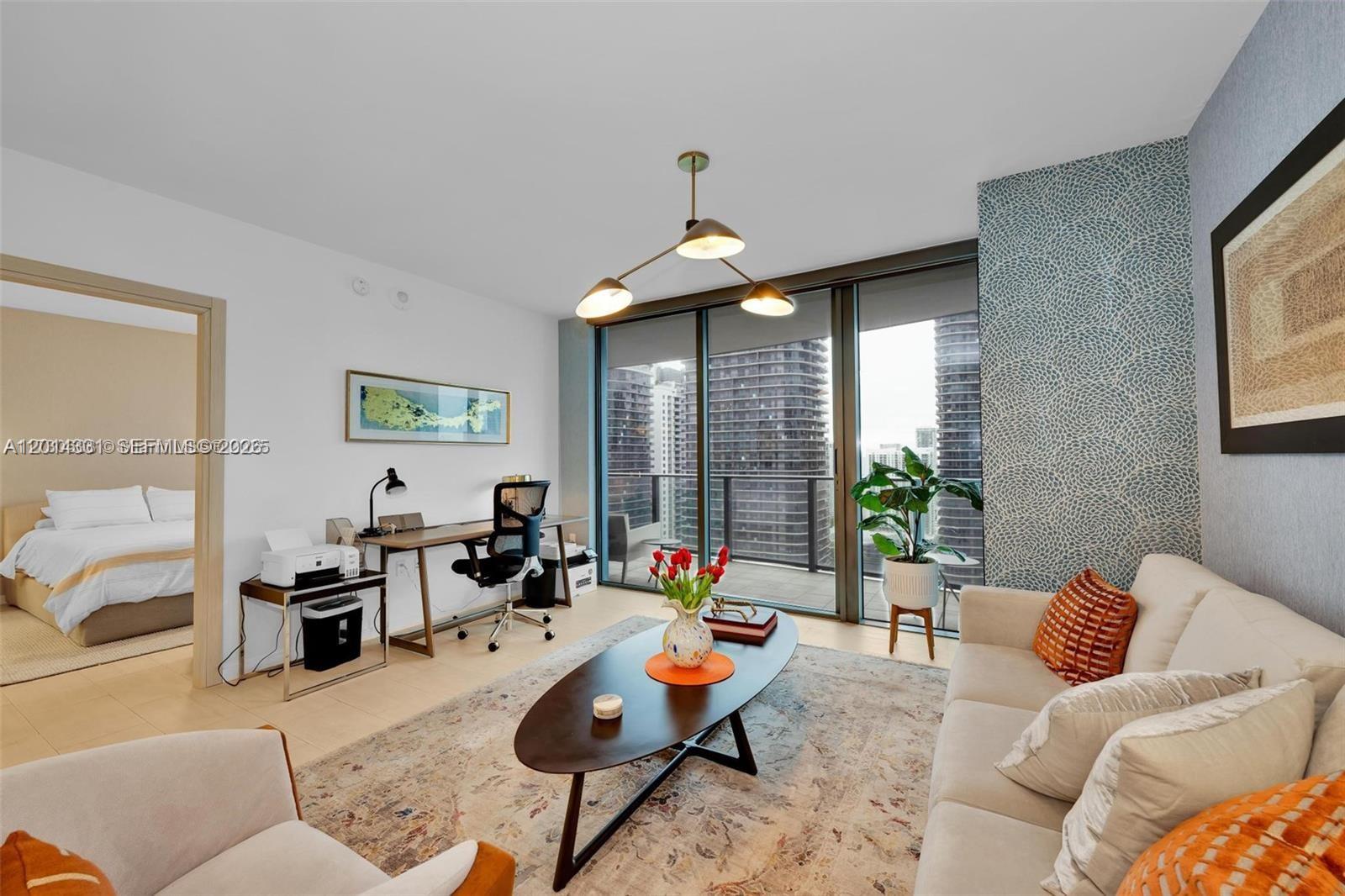 1000 Brickell Plz #3914, Miami FL 33131