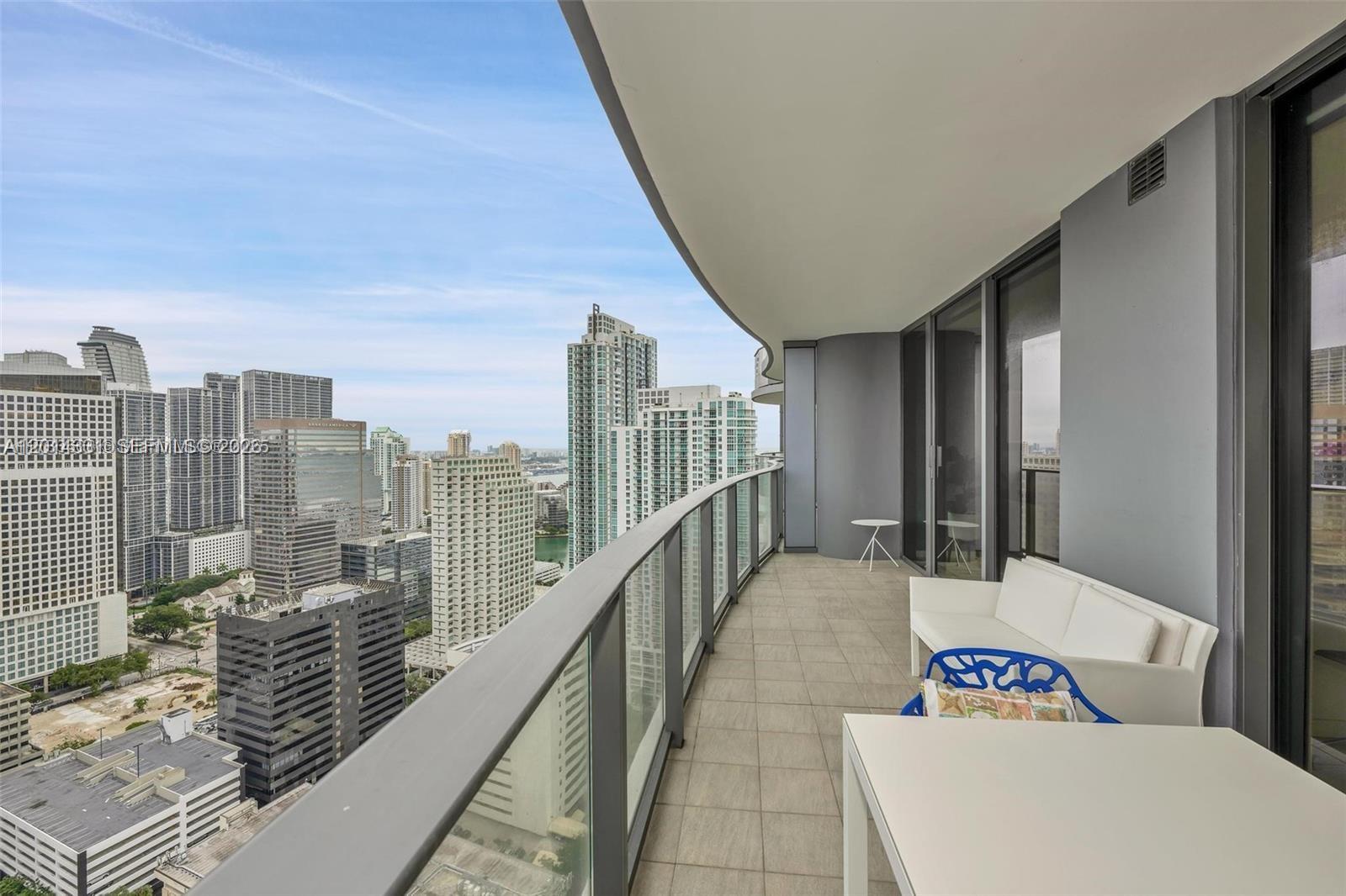 1000 Brickell Plz #3914, Miami FL 33131