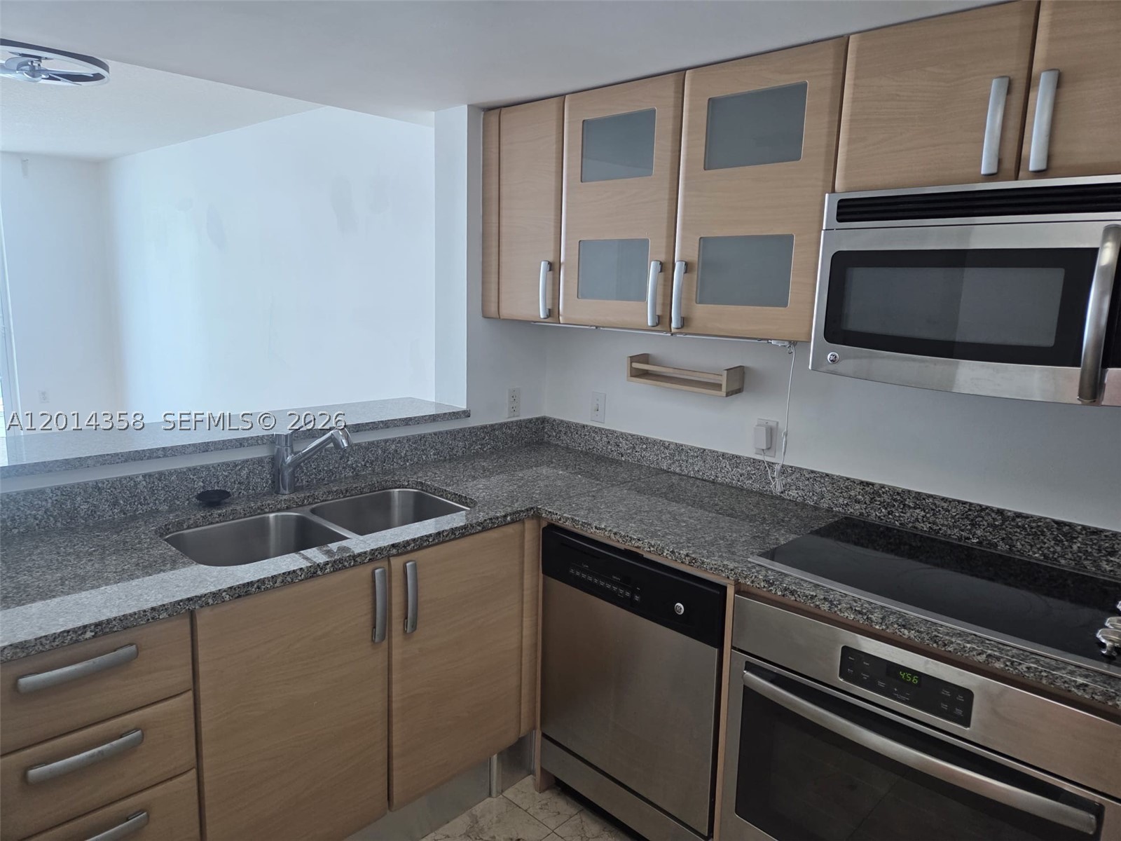 2101 Brickell Ave #1808, Miami FL 33129