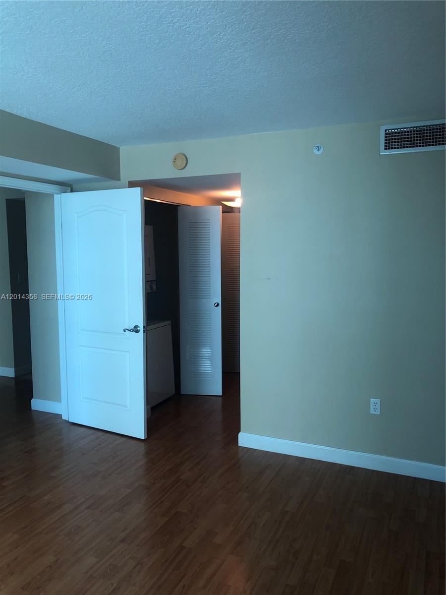 2101 Brickell Ave #1808, Miami FL 33129