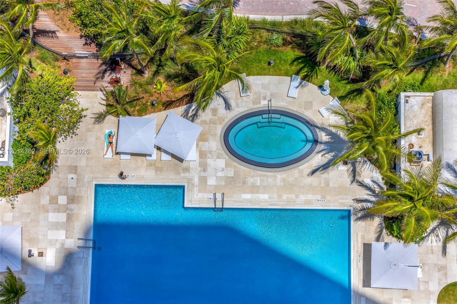 6365 Collins Ave #3202, Miami Beach FL 33141