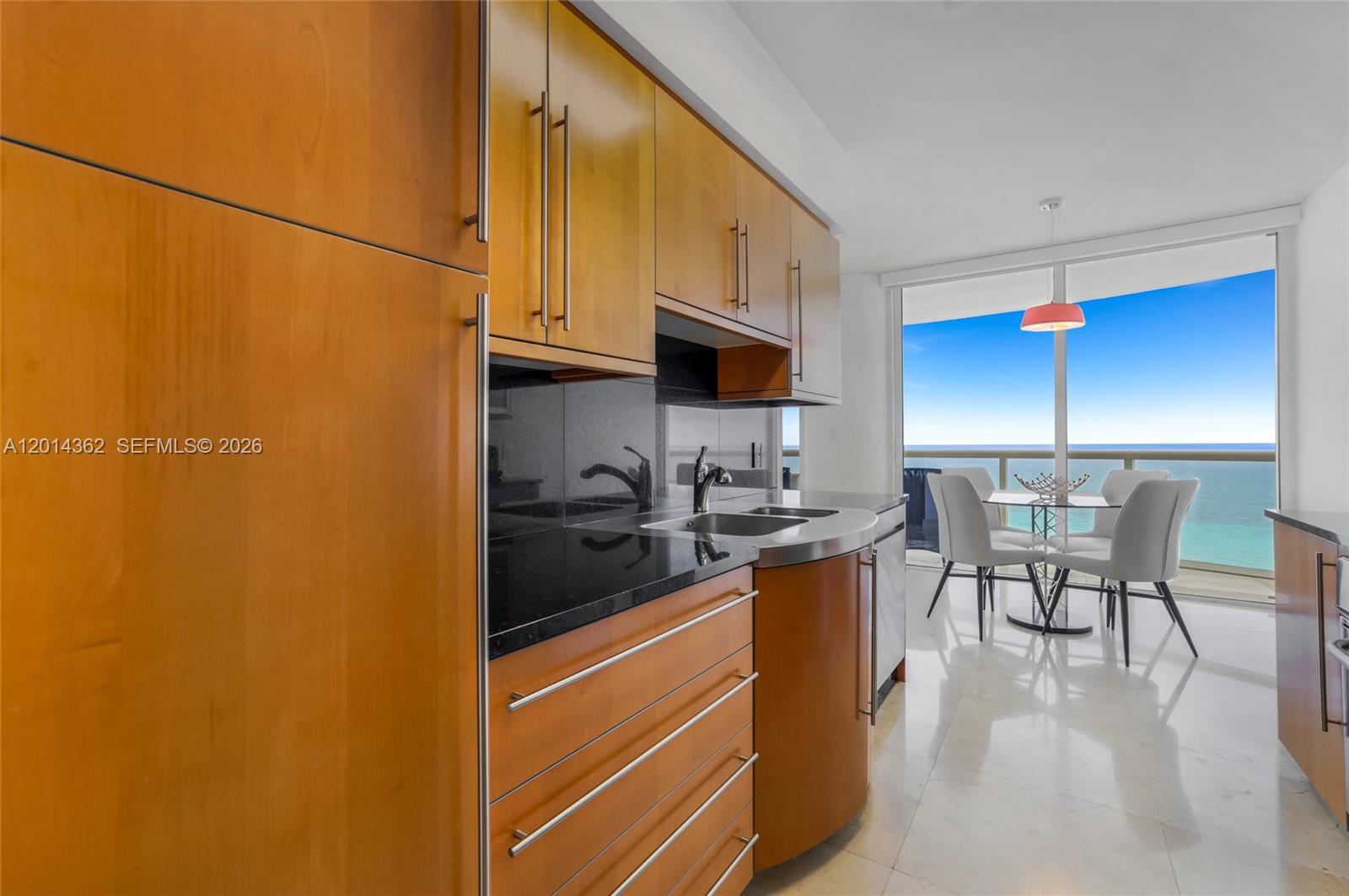 6365 Collins Ave #3202, Miami Beach FL 33141