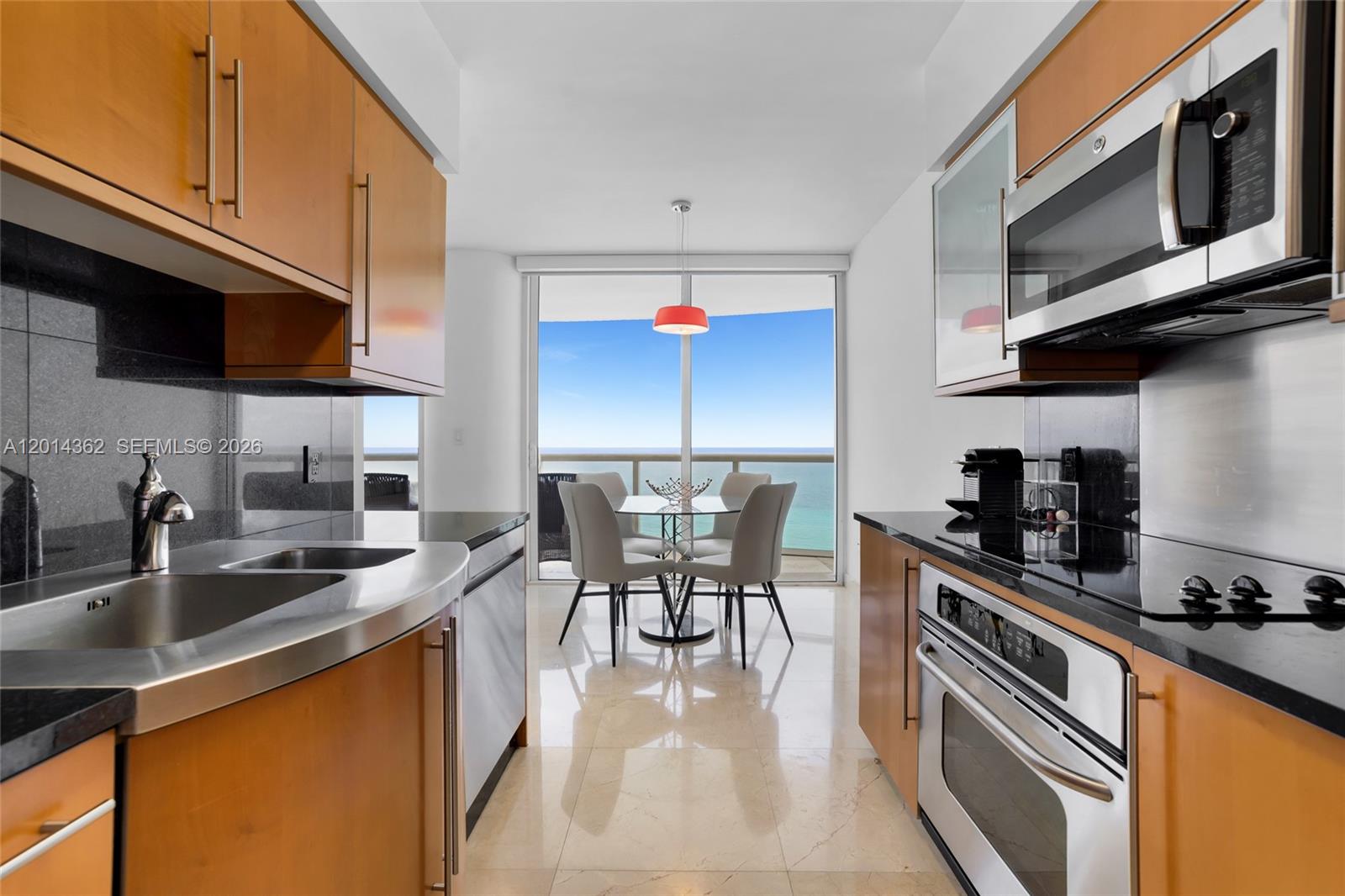 6365 Collins Ave #3202, Miami Beach FL 33141