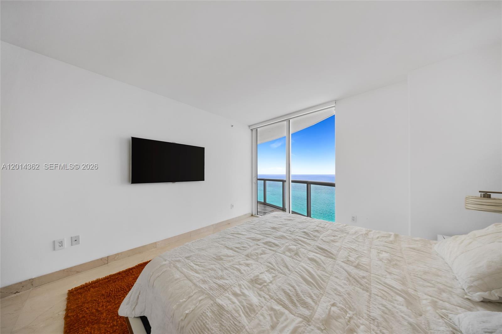 6365 Collins Ave #3202, Miami Beach FL 33141