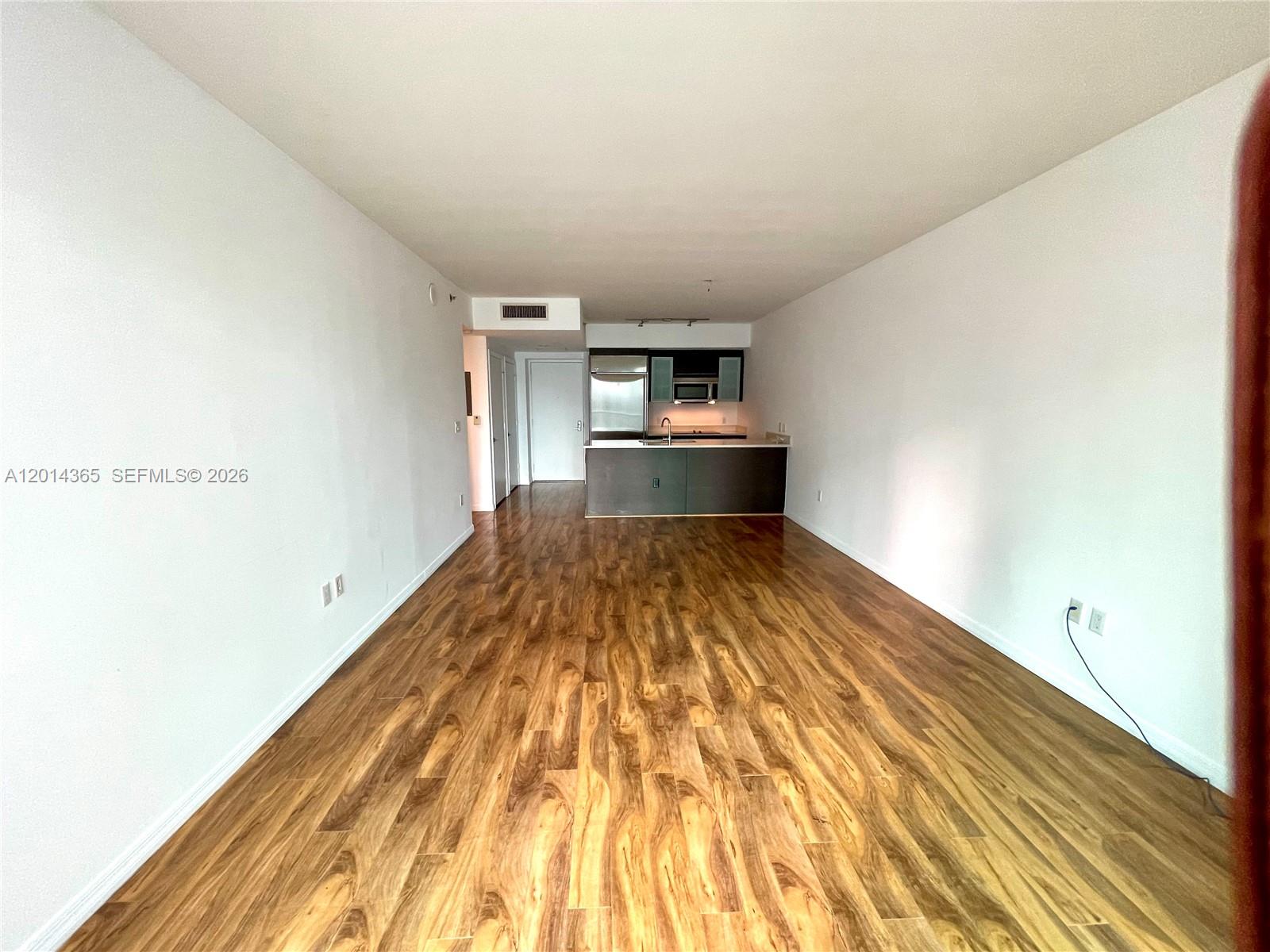 55 SE 6th St #2106, Miami FL 33131