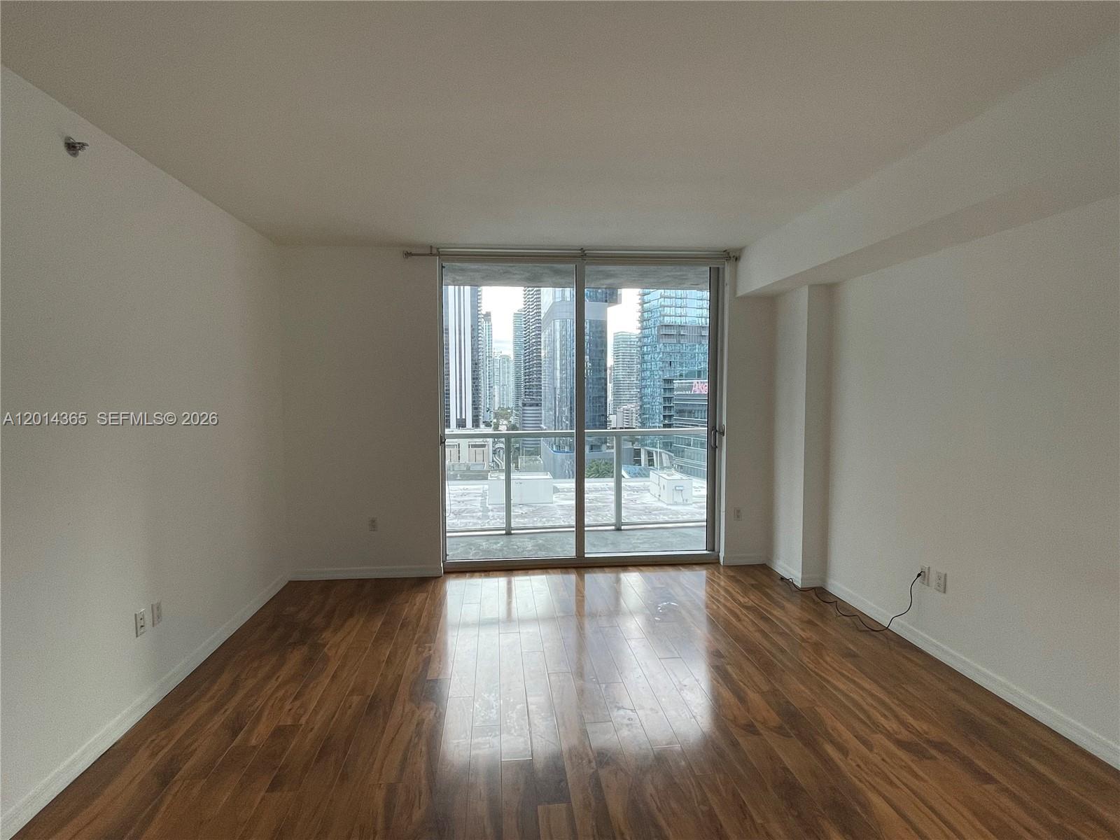 55 SE 6th St #2106, Miami FL 33131