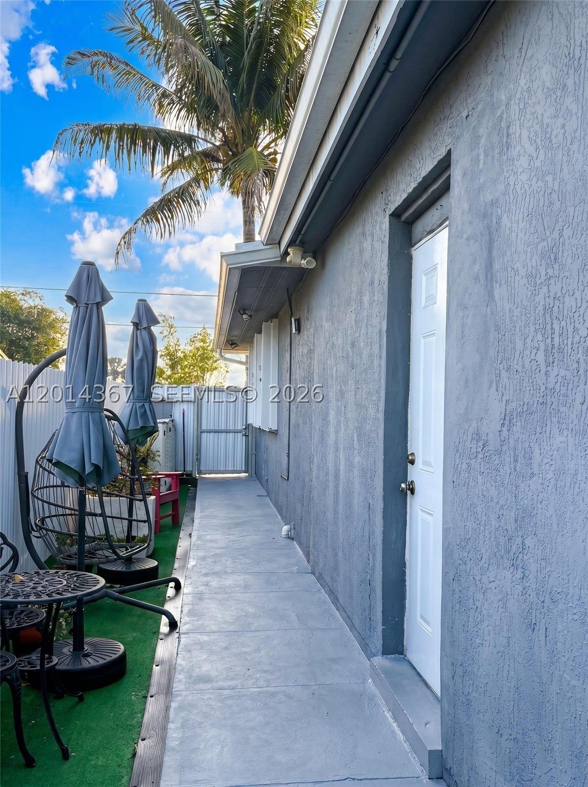 18901 NW 28th Pl, Miami Gardens FL 33056
