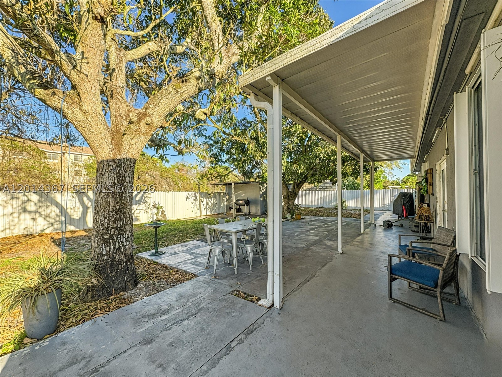 18901 NW 28th Pl, Miami Gardens FL 33056