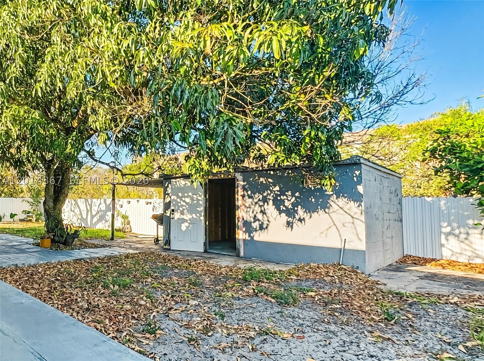 18901 NW 28th Pl, Miami Gardens FL 33056