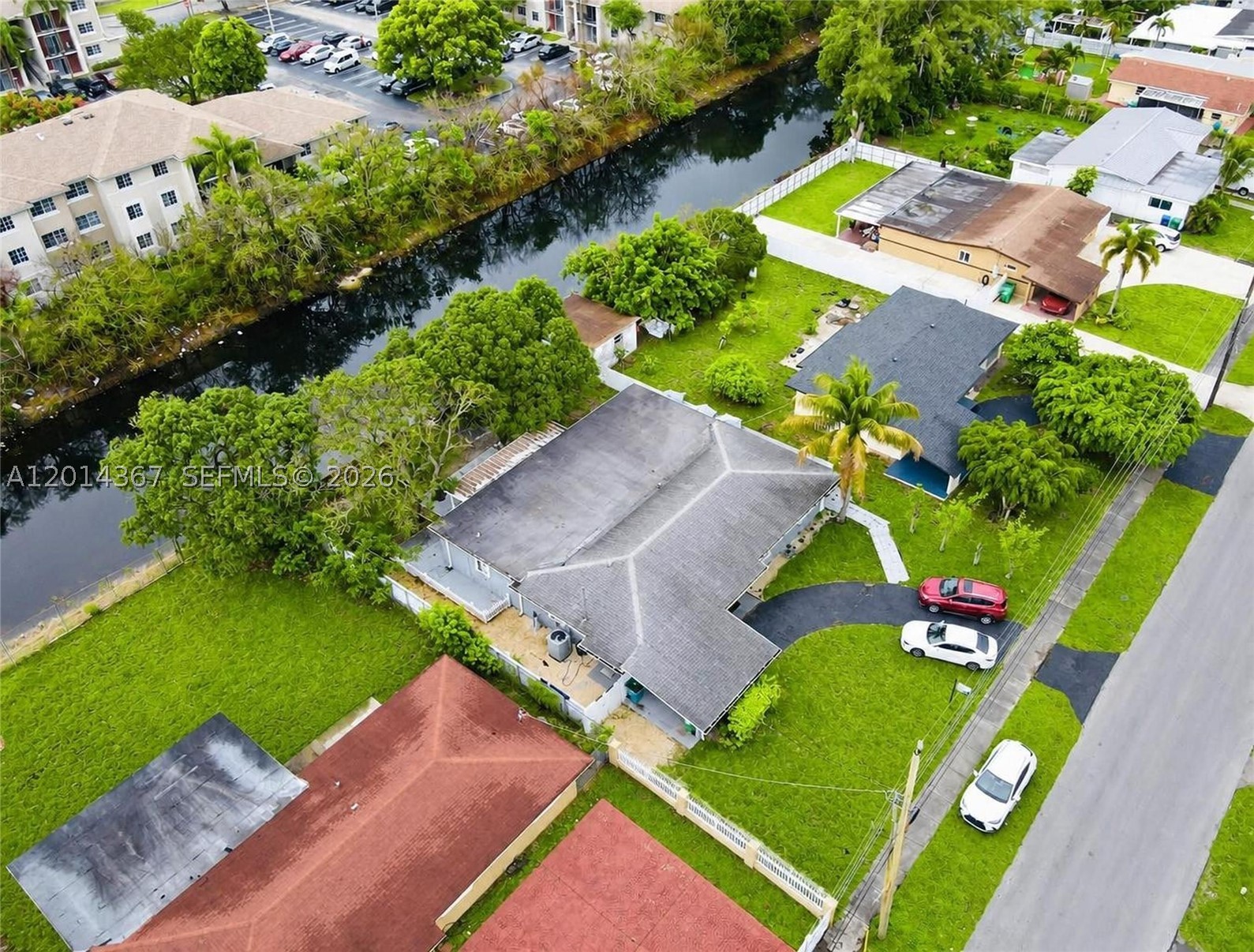 18901 NW 28th Pl, Miami Gardens FL 33056