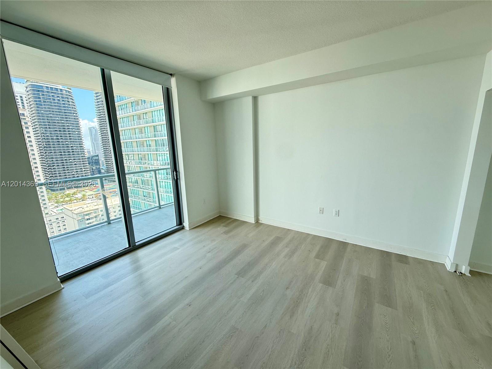 79 SW 12 ST #2912, Miami FL 33130