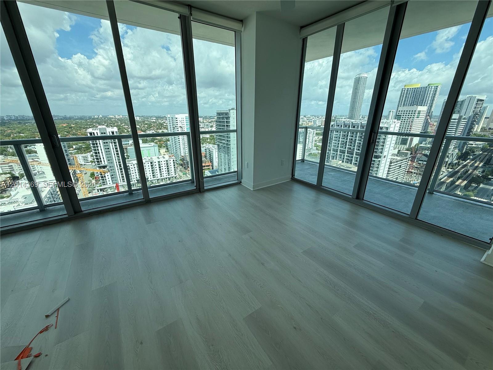79 SW 12 ST #2912, Miami FL 33130
