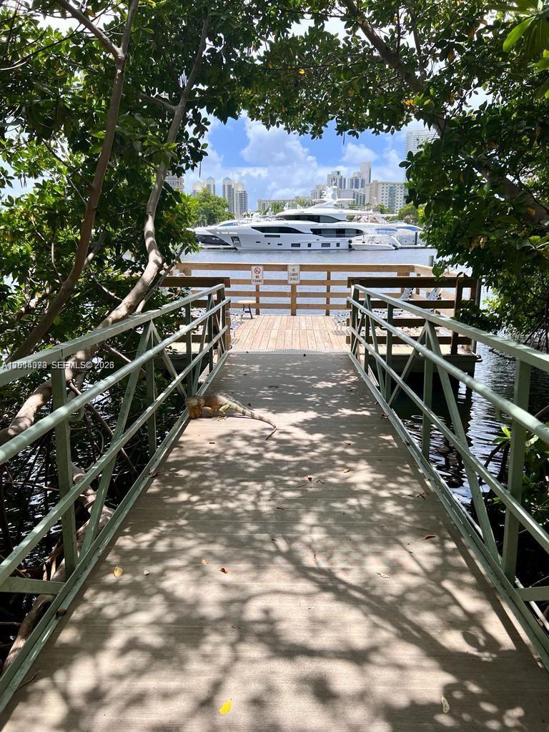 19655 E Country Club Dr #6106, Aventura FL 33180