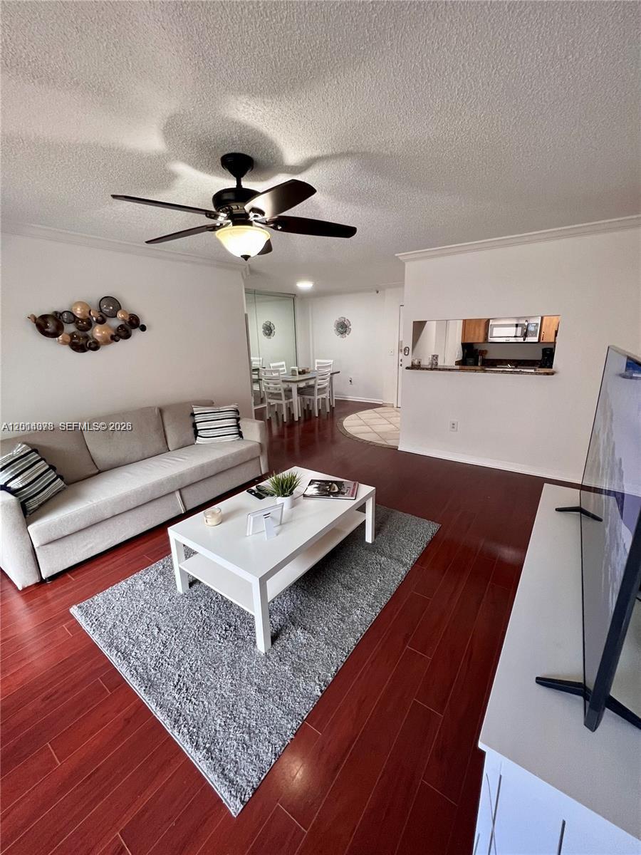 19655 E Country Club Dr #6106, Aventura FL 33180