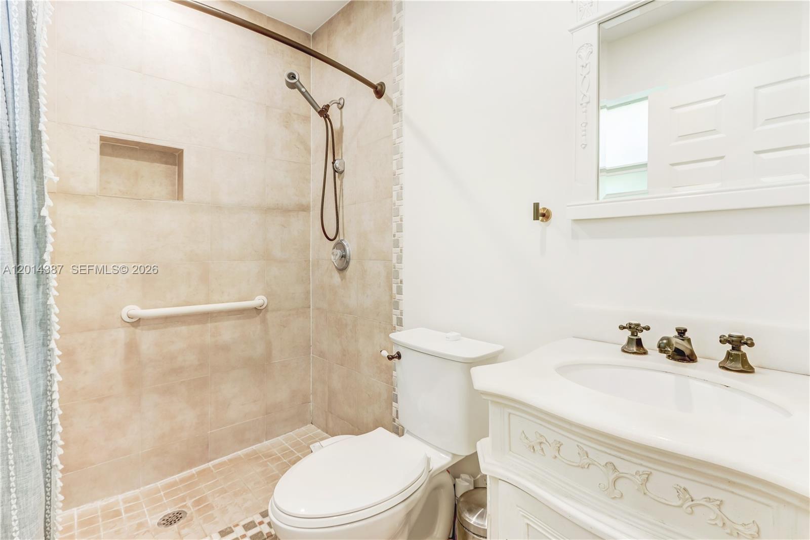 815 Monterey St., Coral Gables FL 33134