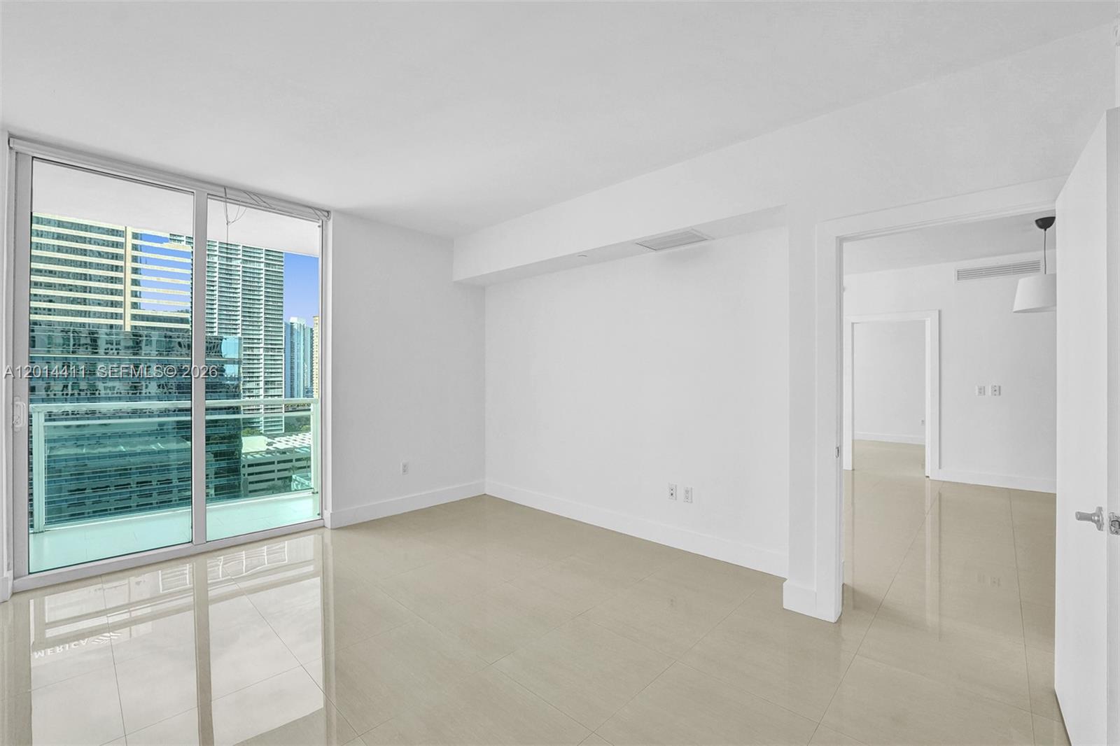 950 Brickell Bay Dr #1706, Miami FL 33131