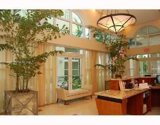 3330 NE 190th St #1816, Aventura FL 33180