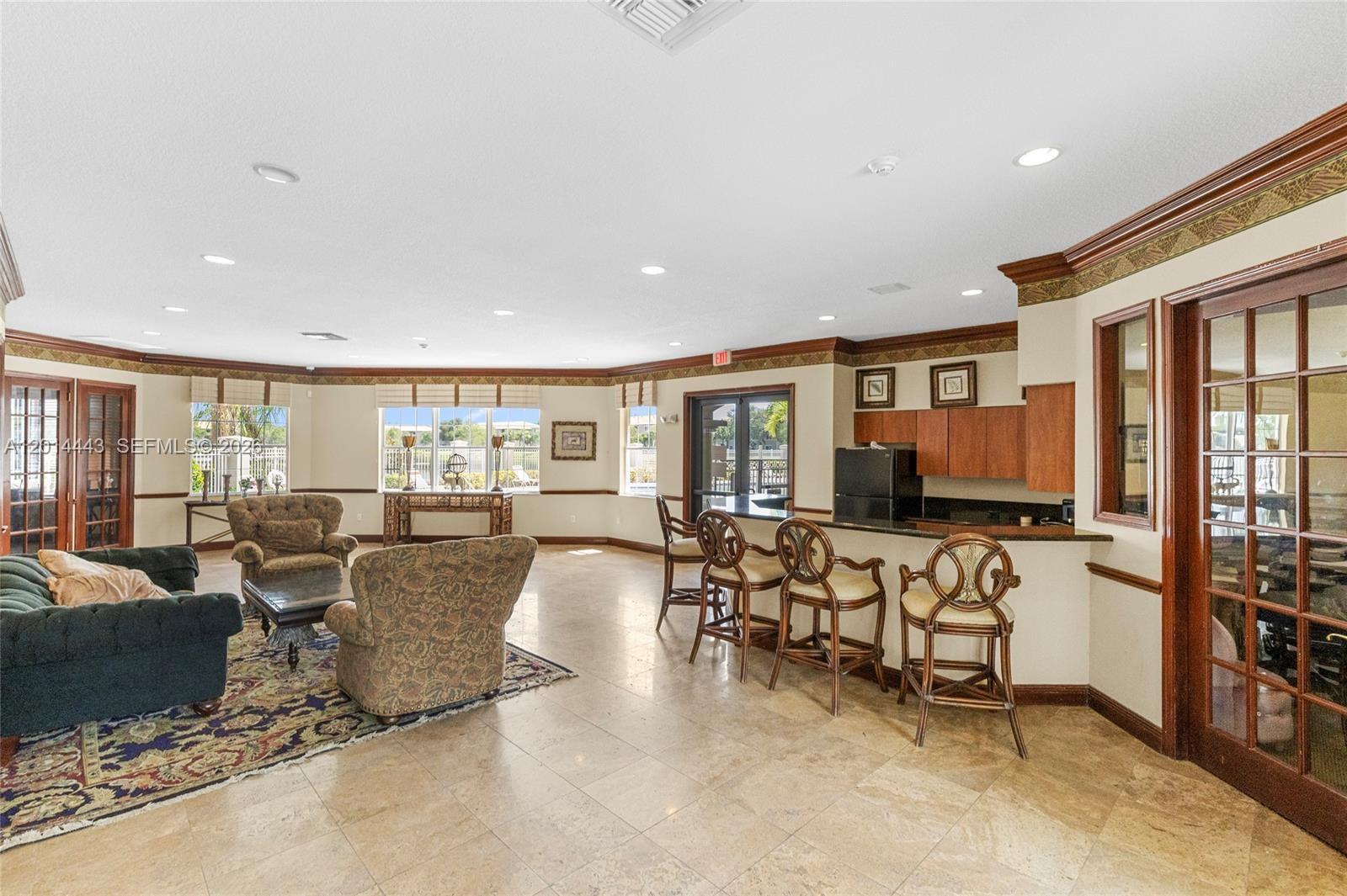 5025 Wiles Rd #105, Coconut Creek FL 33073