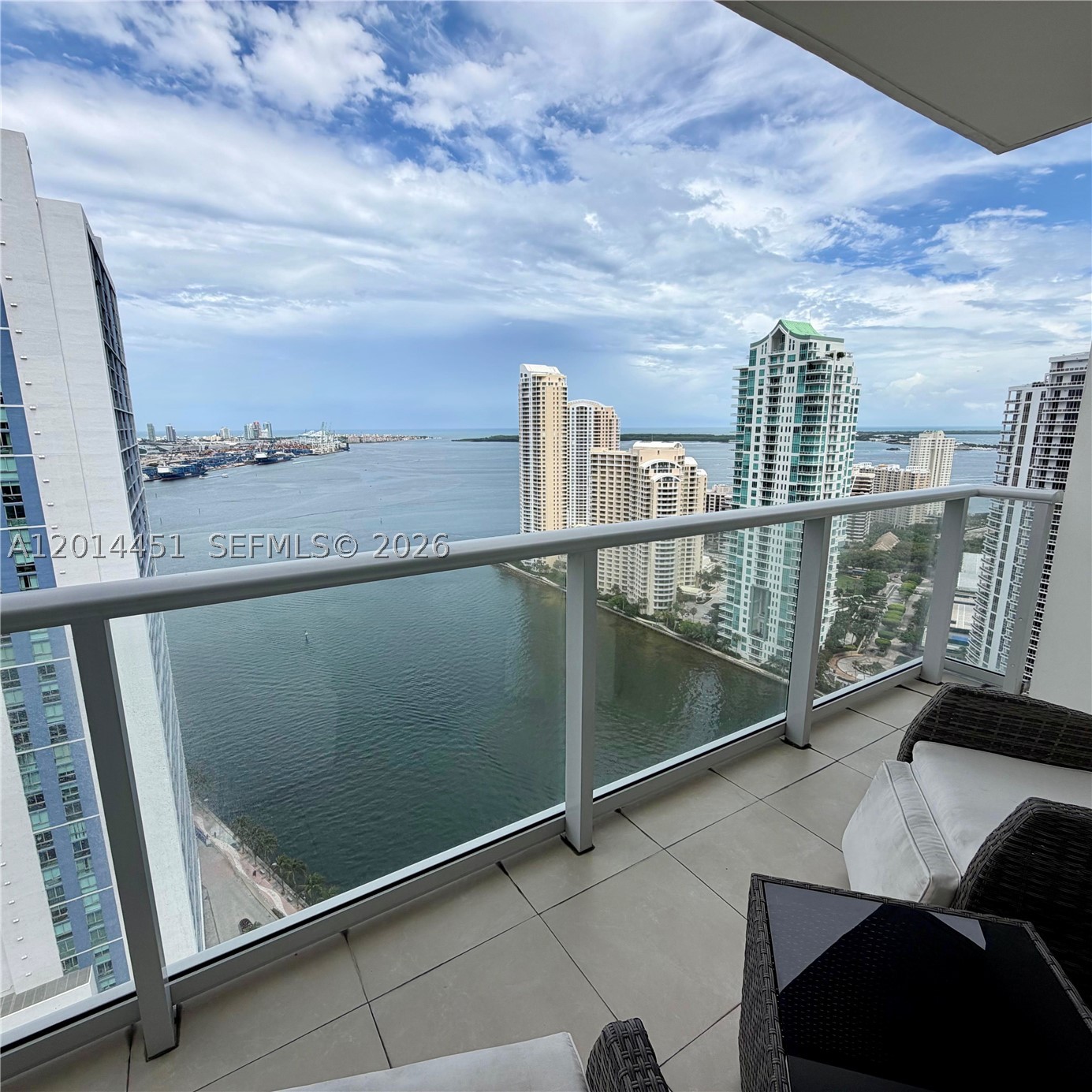 300 S Biscayne Blvd #T-3212, Miami FL 33131