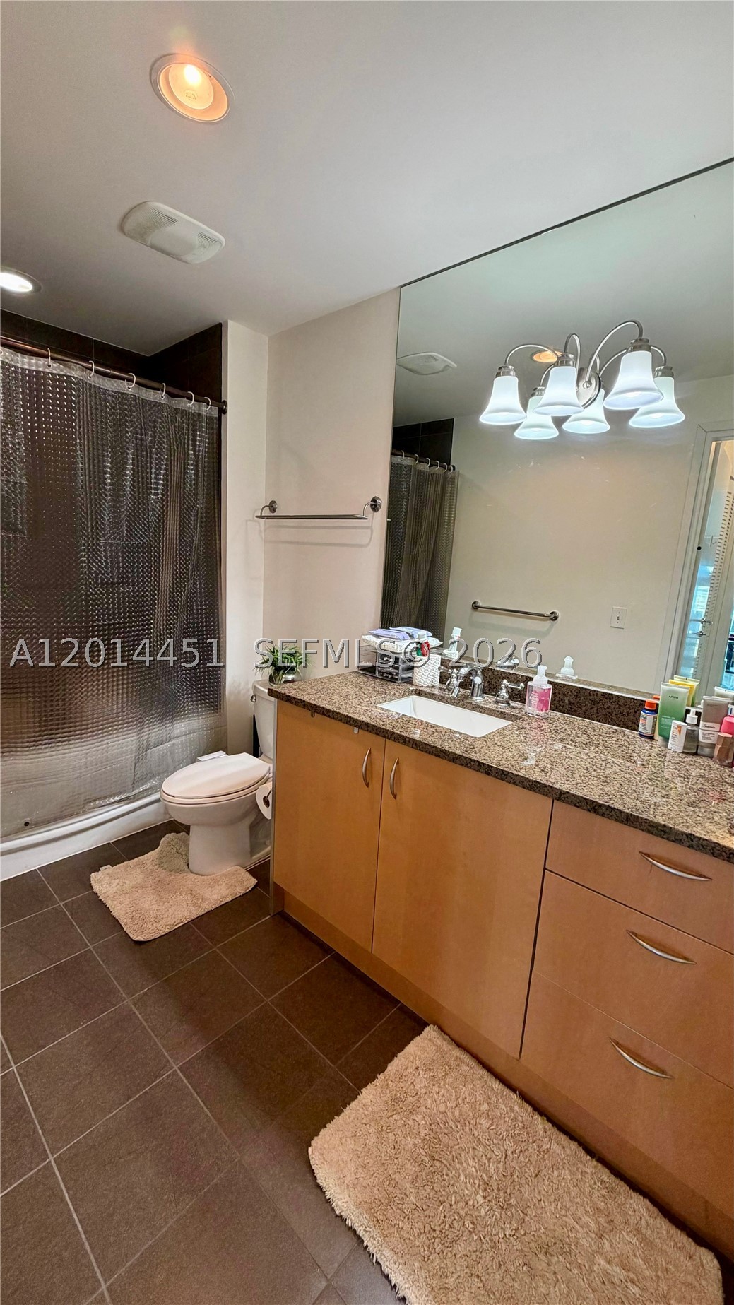 300 S Biscayne Blvd #T-3212, Miami FL 33131