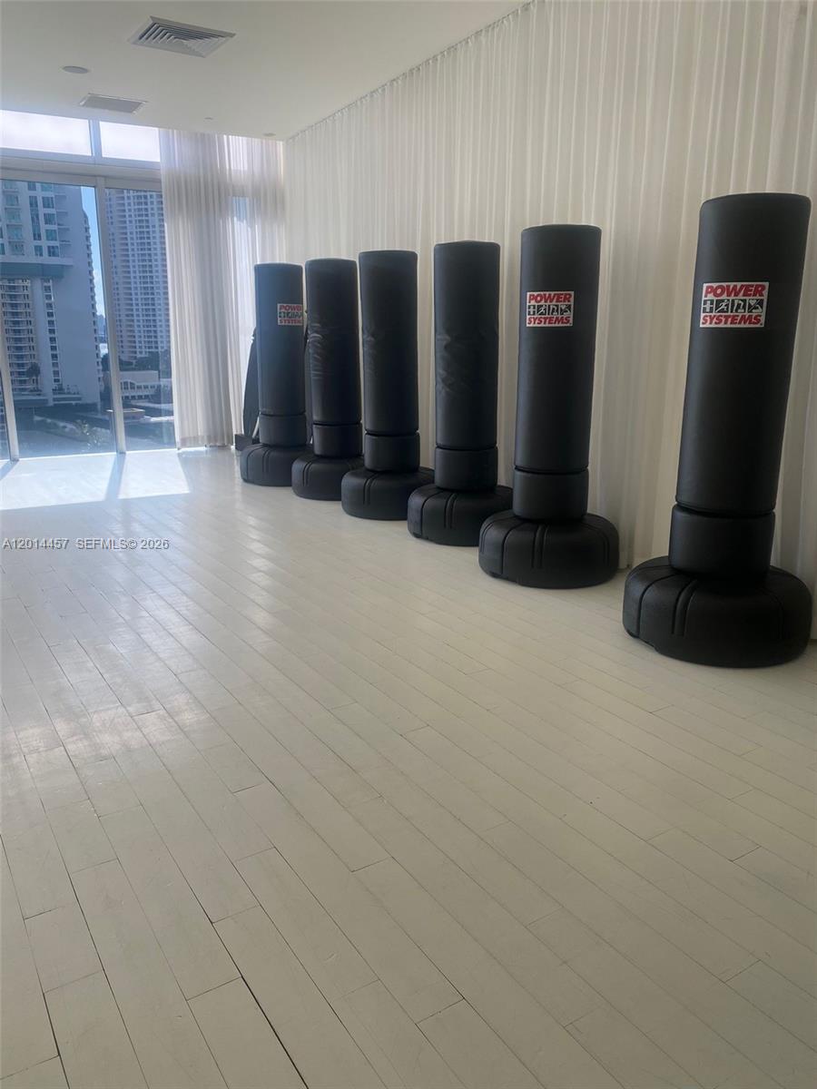 475 Brickell Ave #5508, Miami FL 33131
