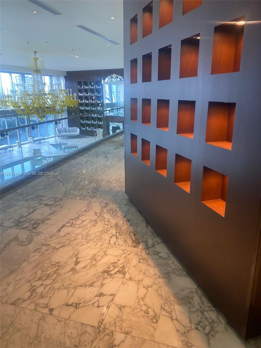 475 Brickell Ave #5508, Miami FL 33131