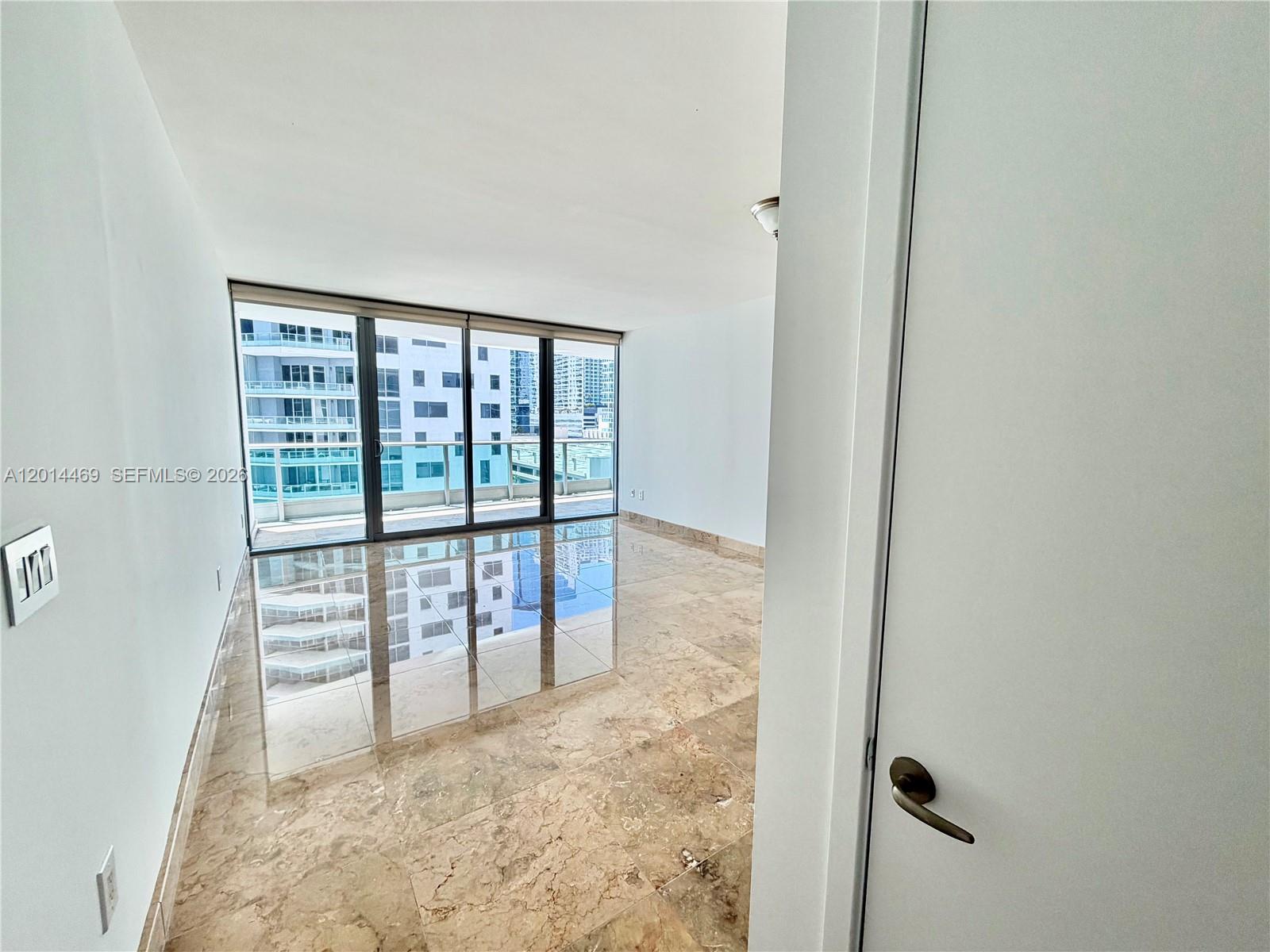 1331 Brickell Bay Dr #1006, Miami FL 33131