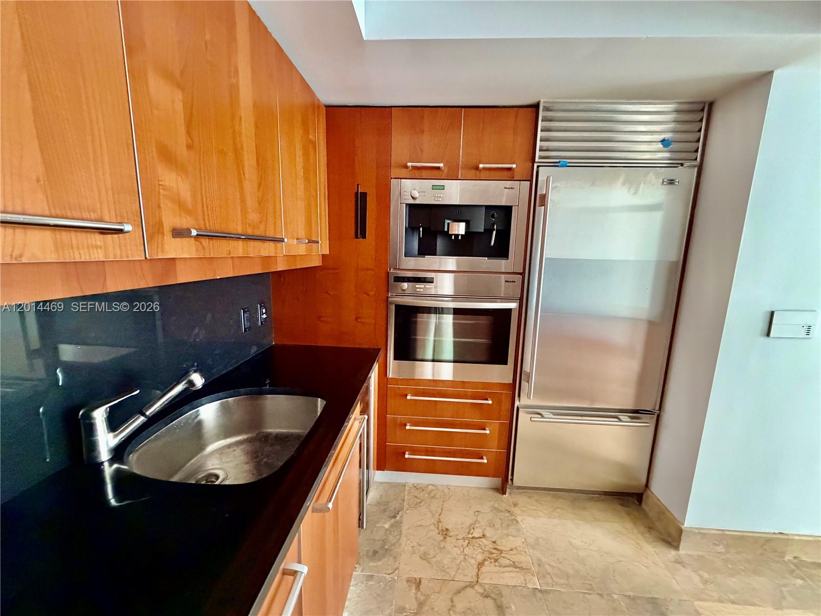 1331 Brickell Bay Dr #1006, Miami FL 33131