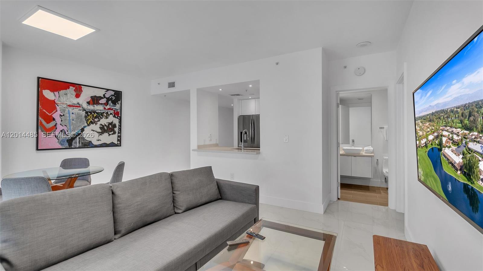 185 SE 14th Ter #1801, Miami FL 33131
