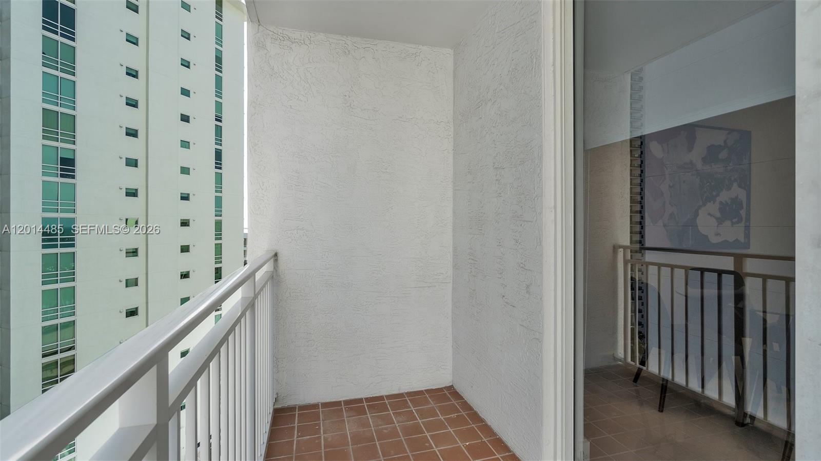 185 SE 14th Ter #1801, Miami FL 33131