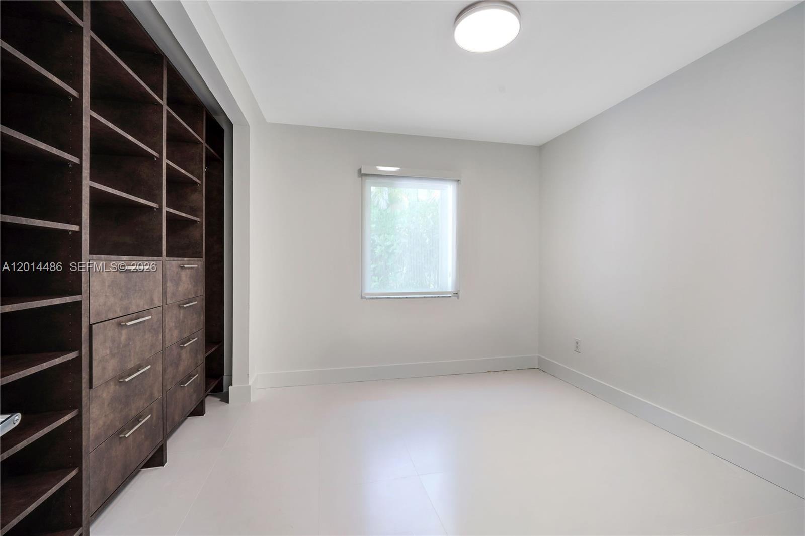 711 Sunset Dr, Coral Gables FL 33143