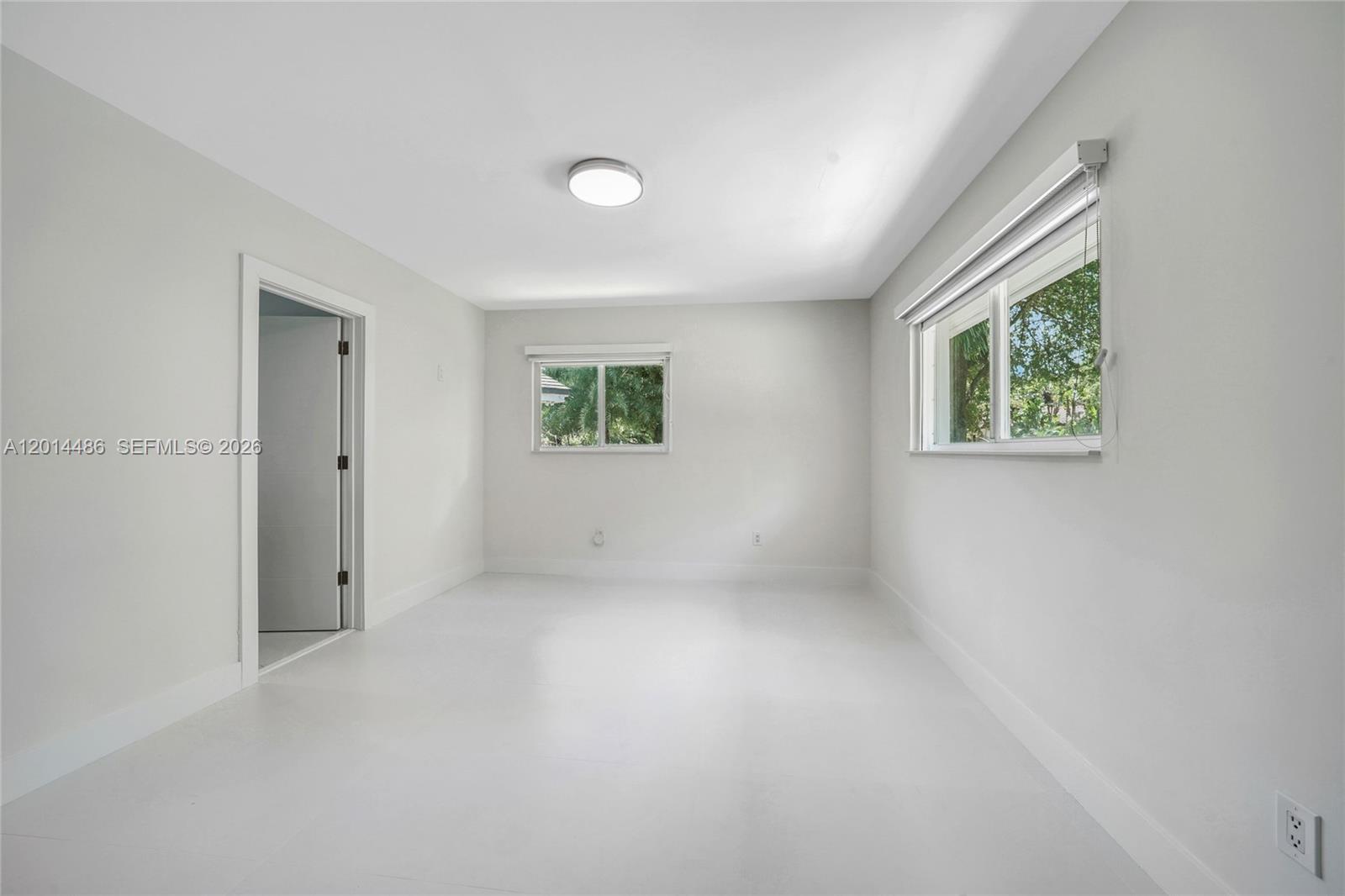 711 Sunset Dr, Coral Gables FL 33143