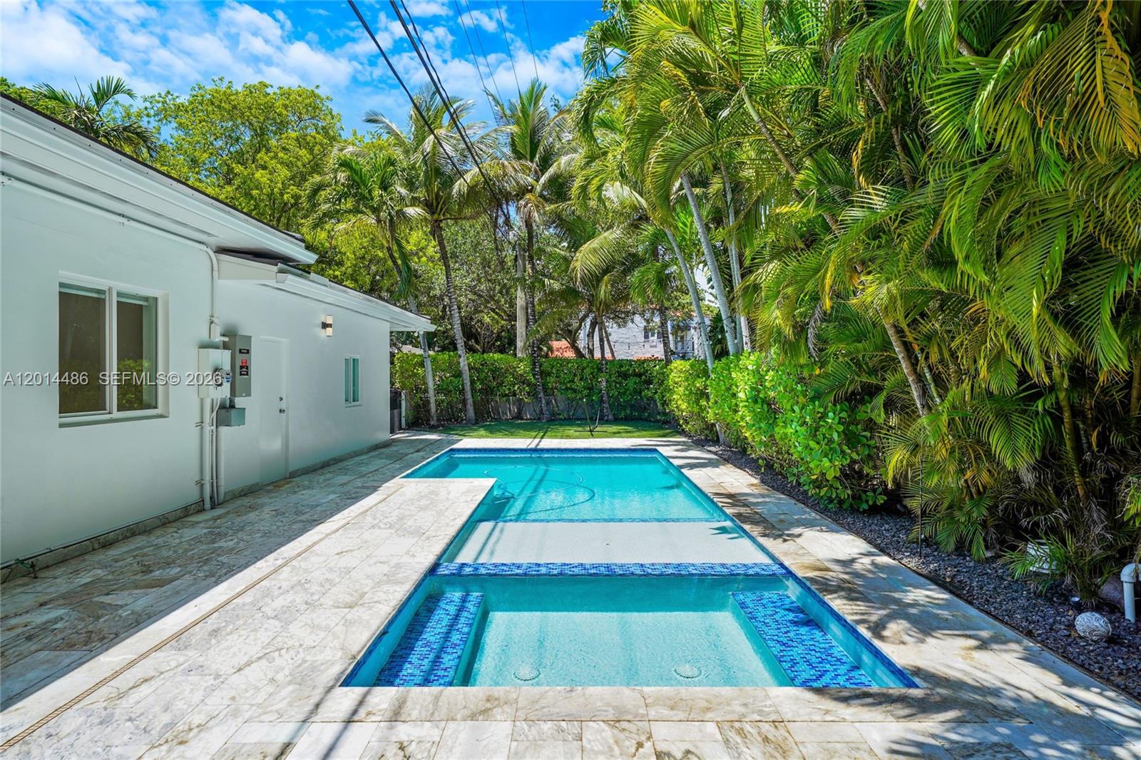 711 Sunset Dr, Coral Gables FL 33143