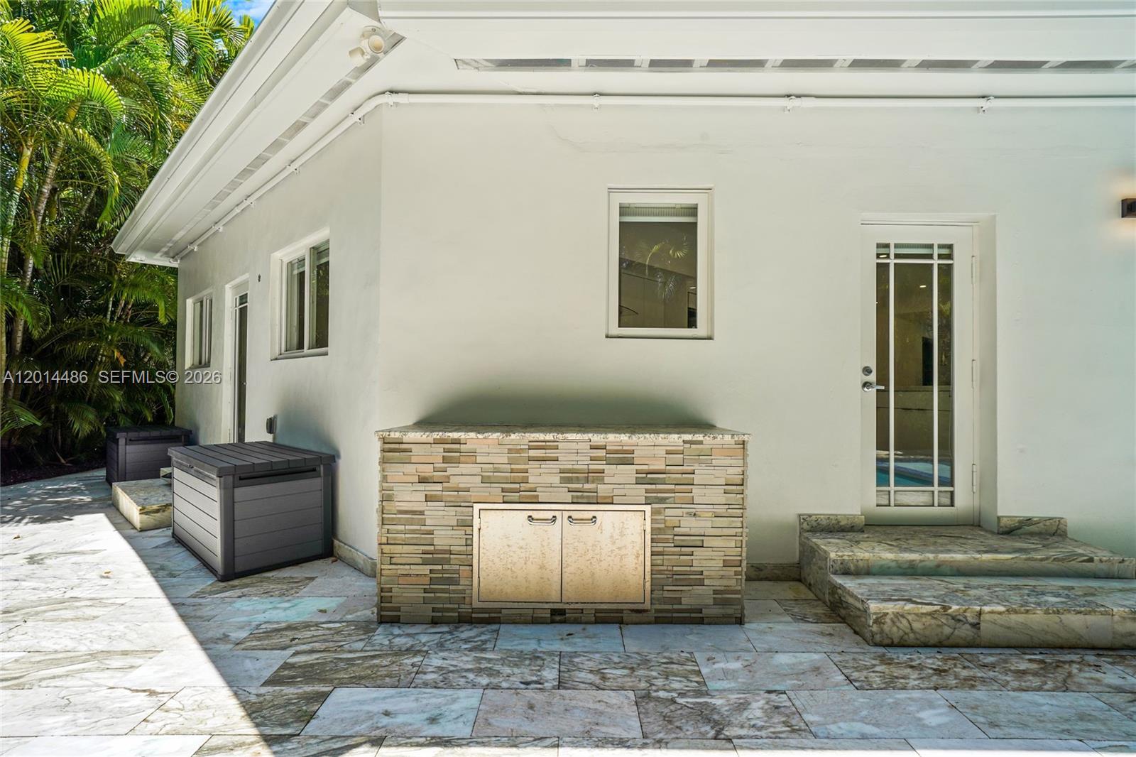 711 Sunset Dr, Coral Gables FL 33143