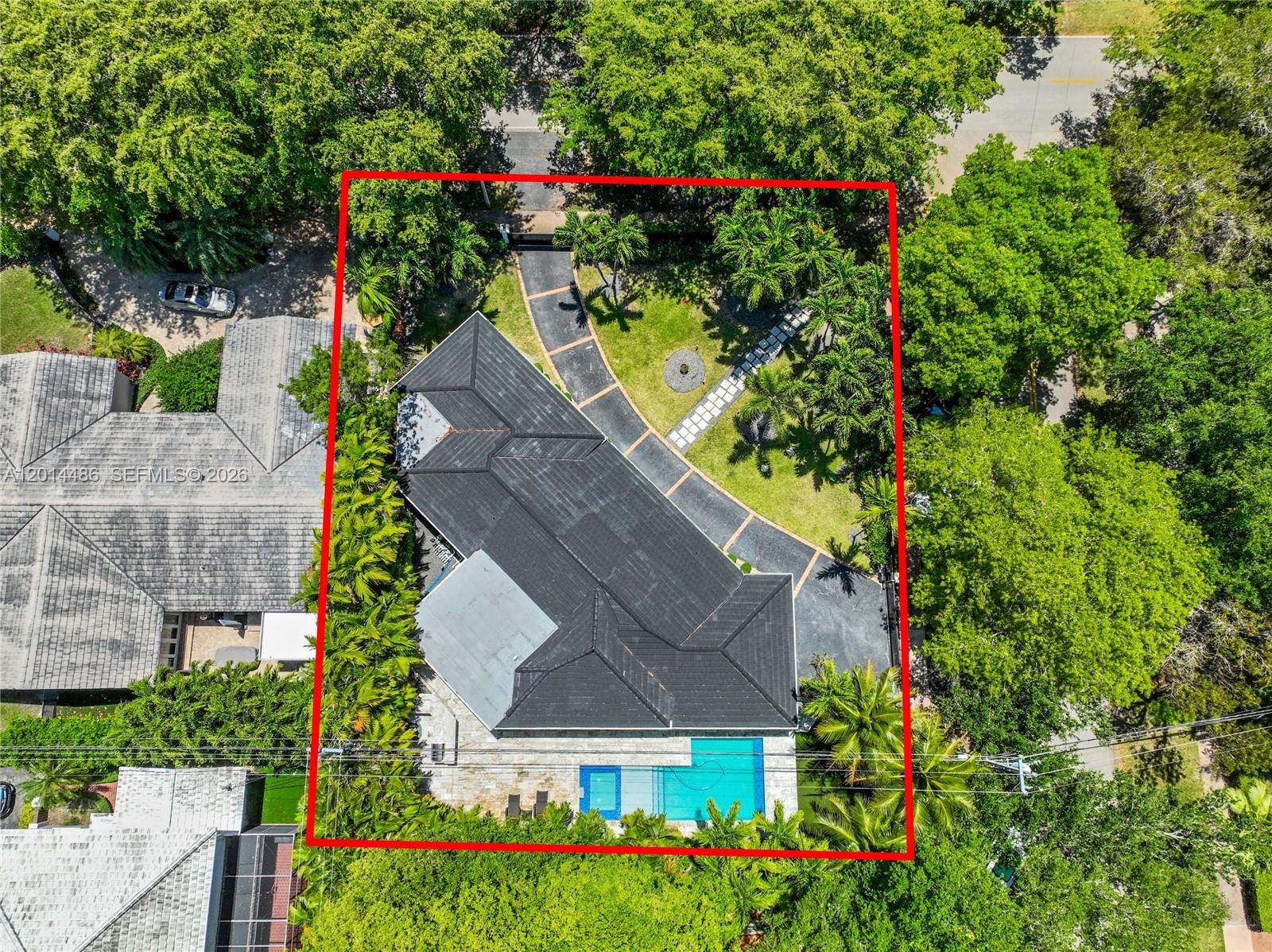 711 Sunset Dr, Coral Gables FL 33143