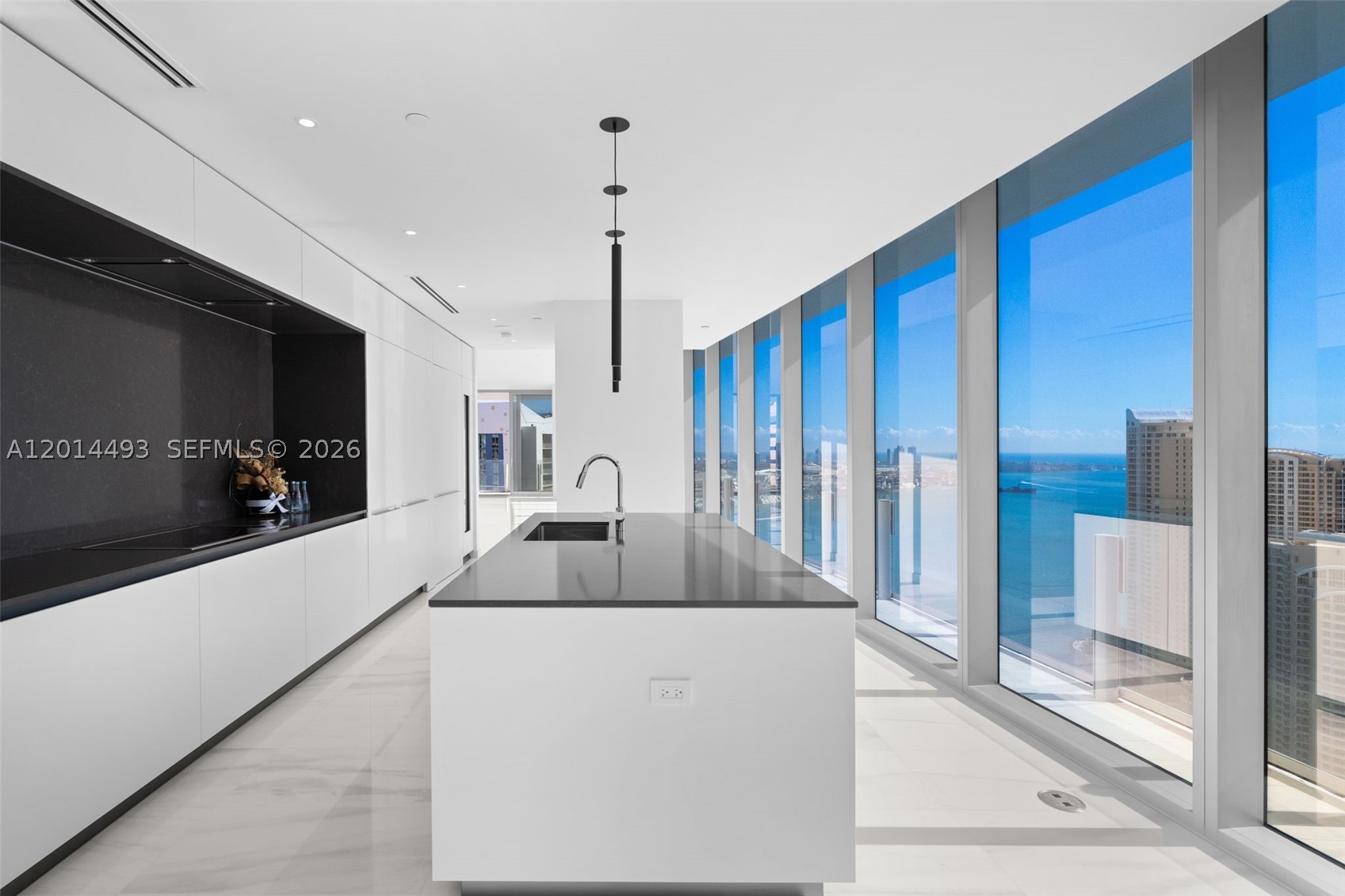 300 Biscayne Blvd Way #3801, Miami FL 33131