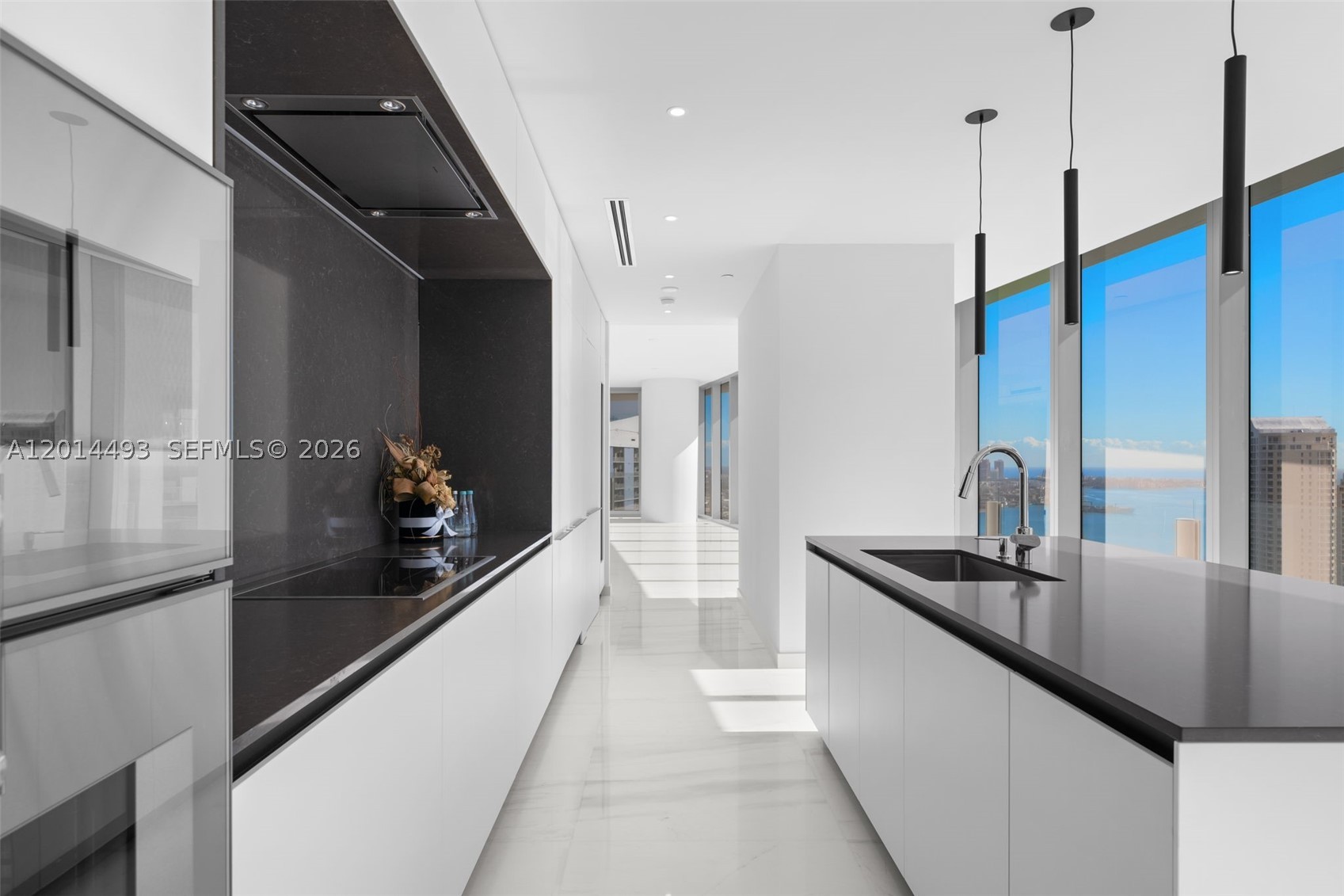 300 Biscayne Blvd Way #3801, Miami FL 33131