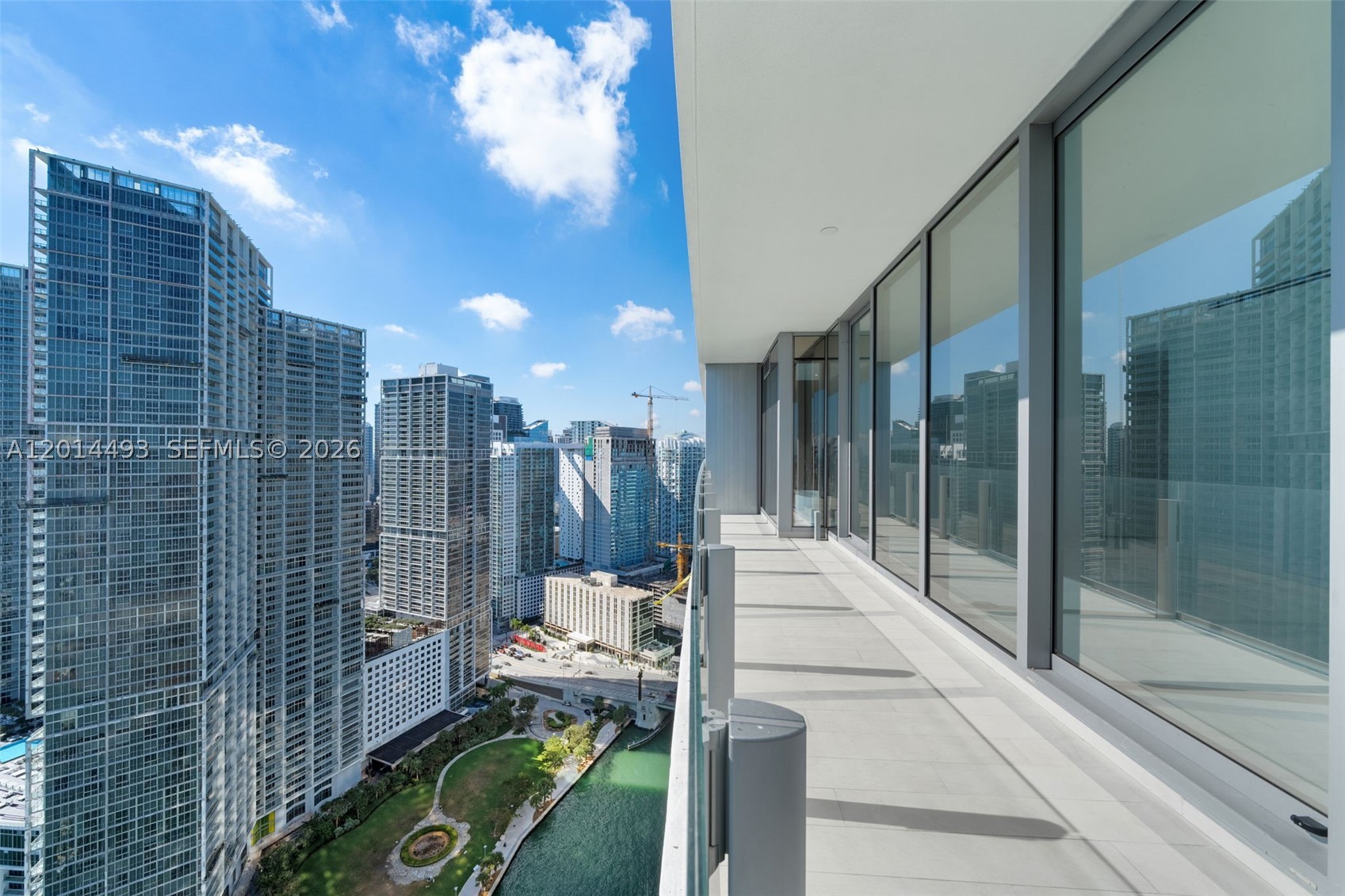 300 Biscayne Blvd Way #3801, Miami FL 33131