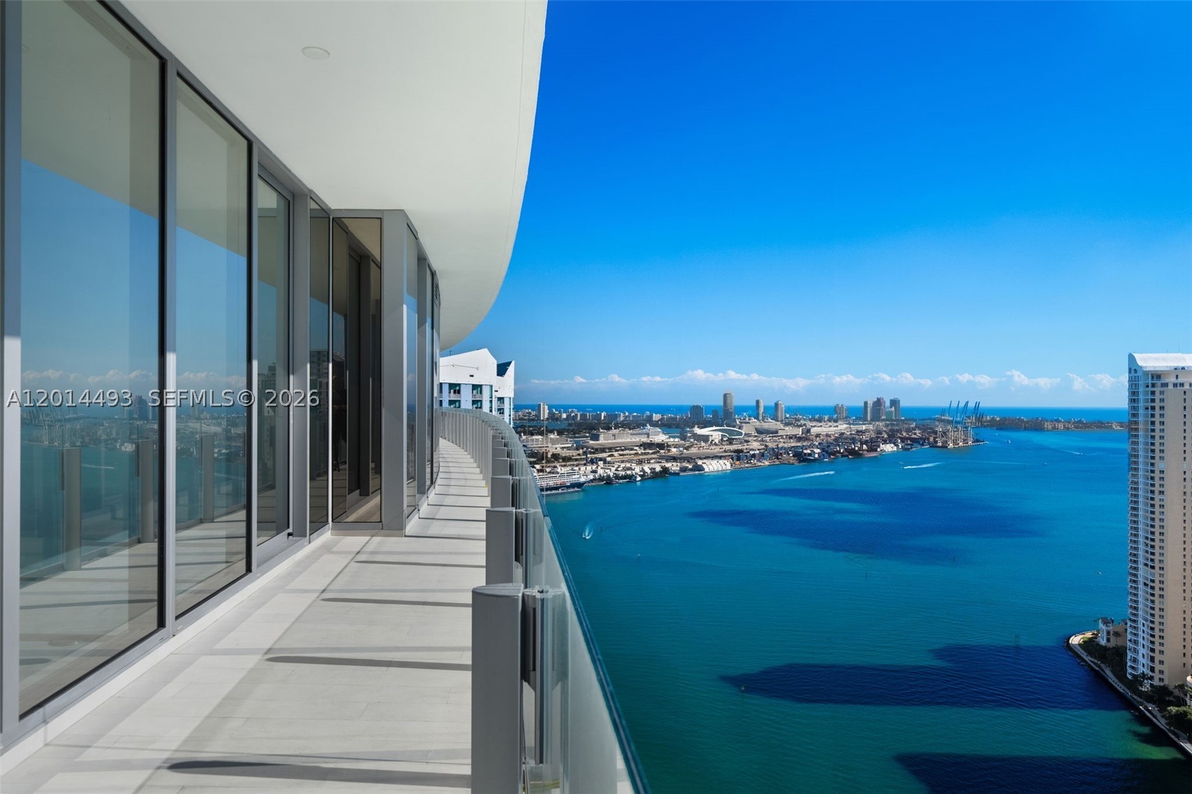 300 Biscayne Blvd Way #3801, Miami FL 33131